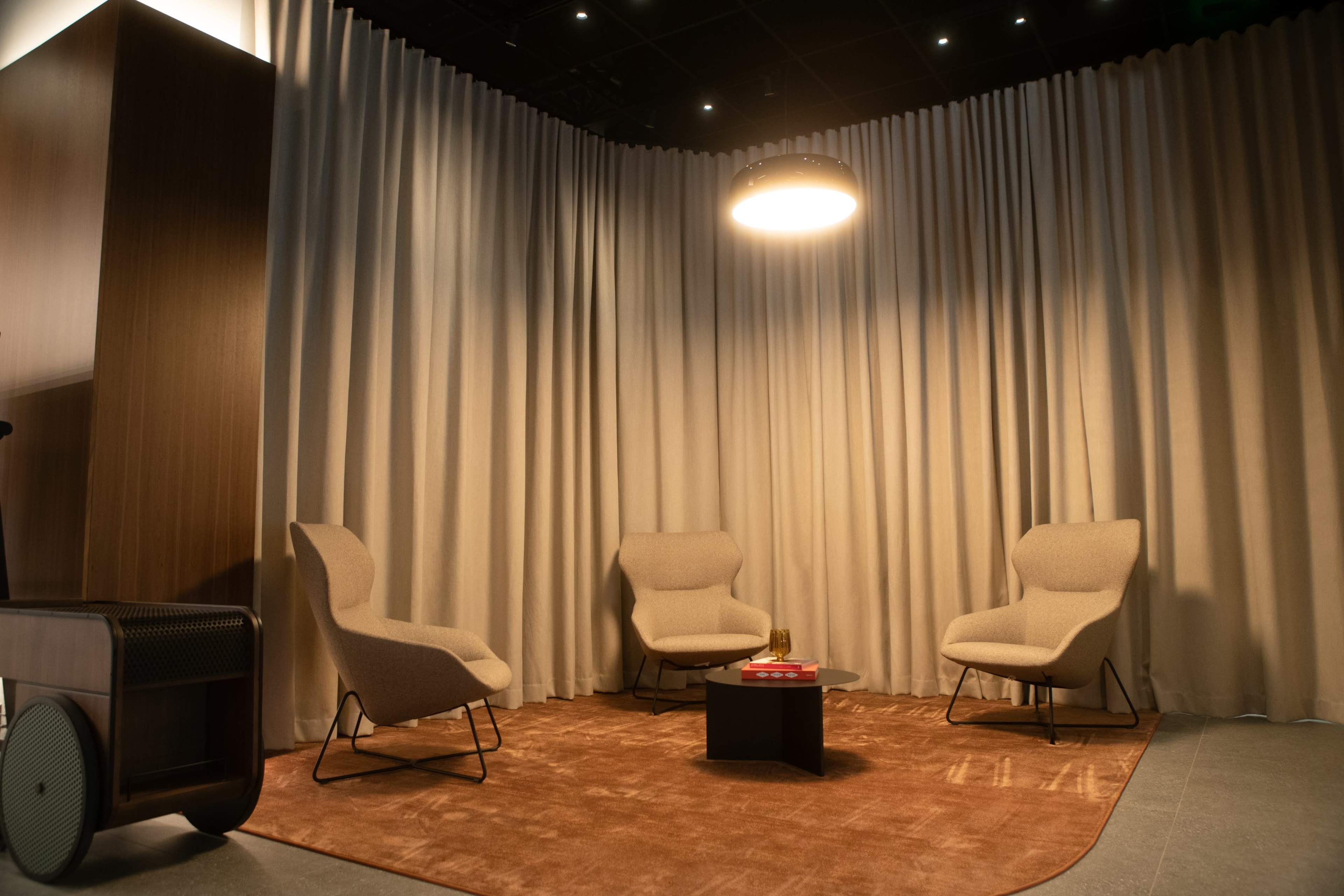 Porsche Studio Lobby Image in Northwest Portland, Portland, OR