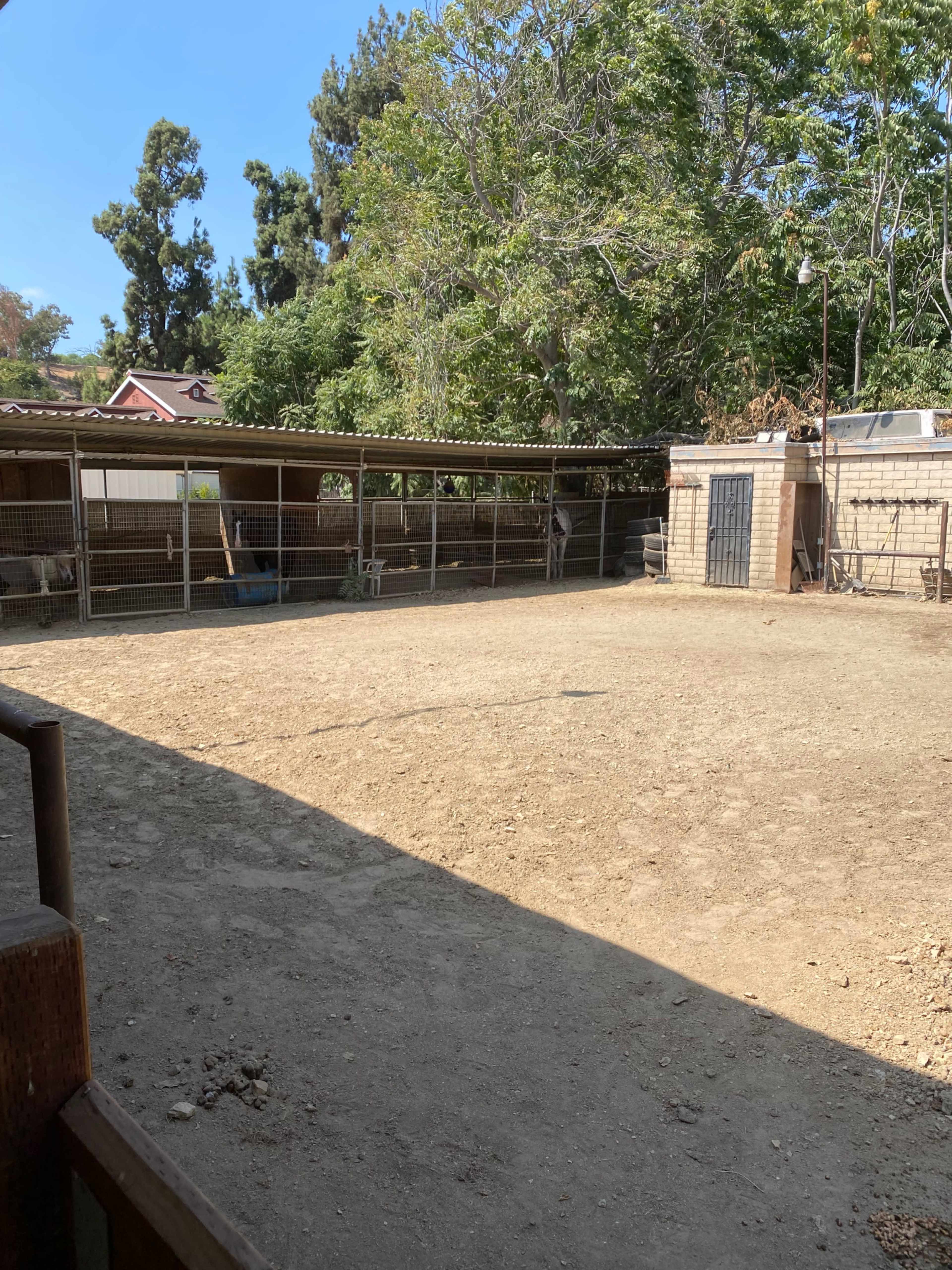Modern Horse Ranch with access to horses Image in Shadow Hills, Sunland, CA