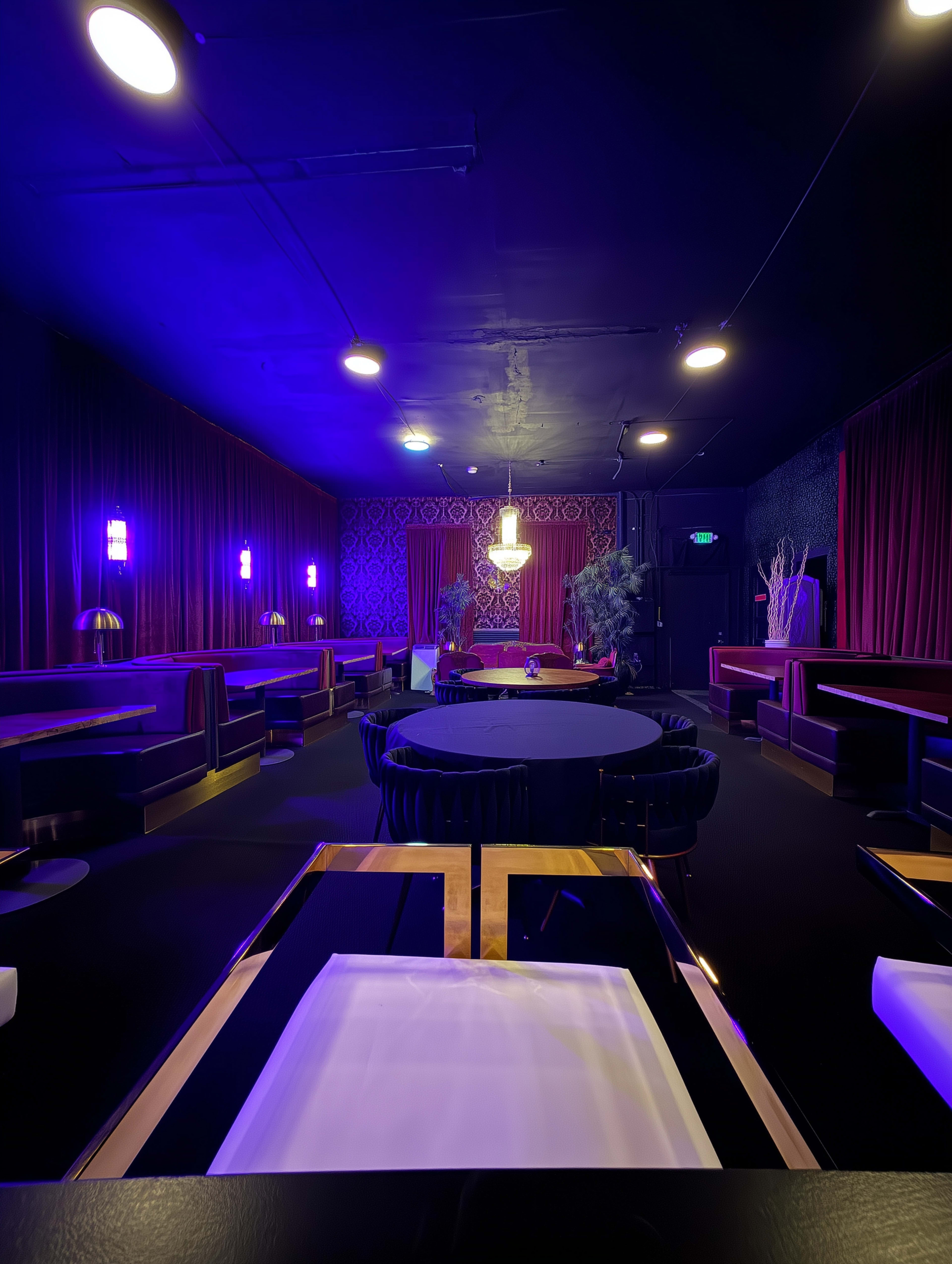 Near Downtown LA industrial Dive Bar Restaurant speakeasy Image in Central LA, Los Angeles, CA