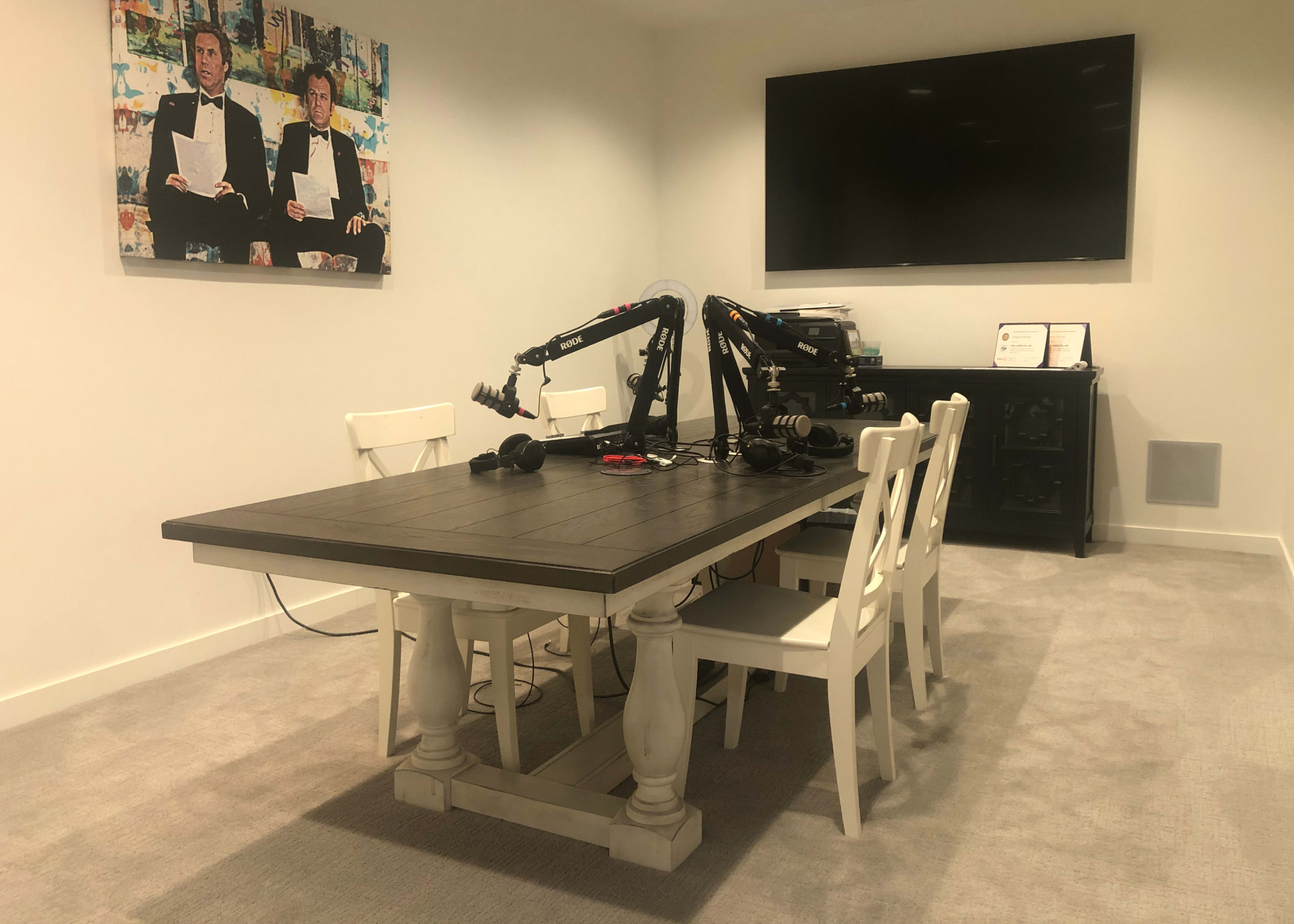 Bright and Clean Recording Studio Image in Ventura, Ventura, CA