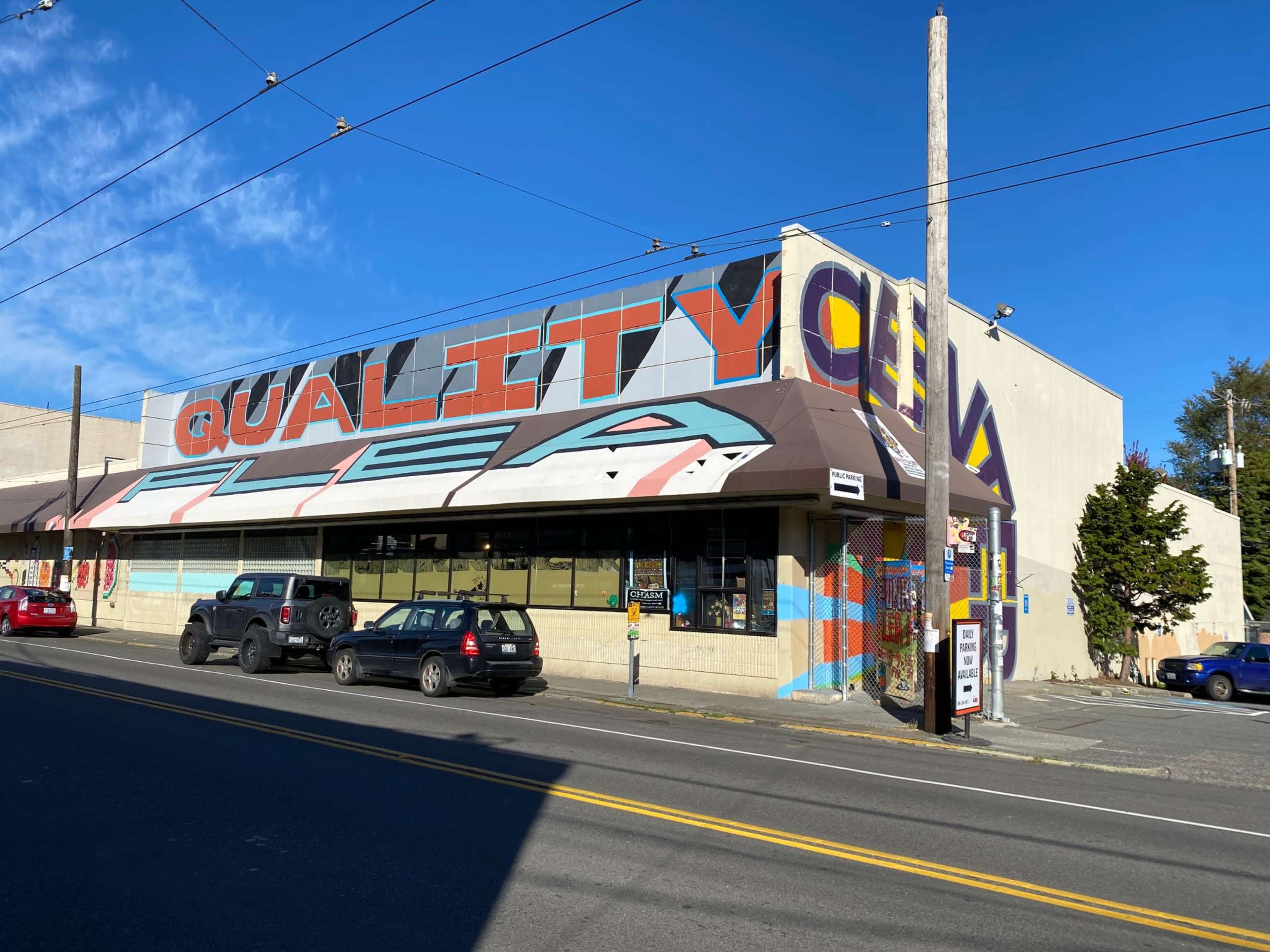 Large flexible space in a former grocery store. Image in Stevens, Seattle, WA
