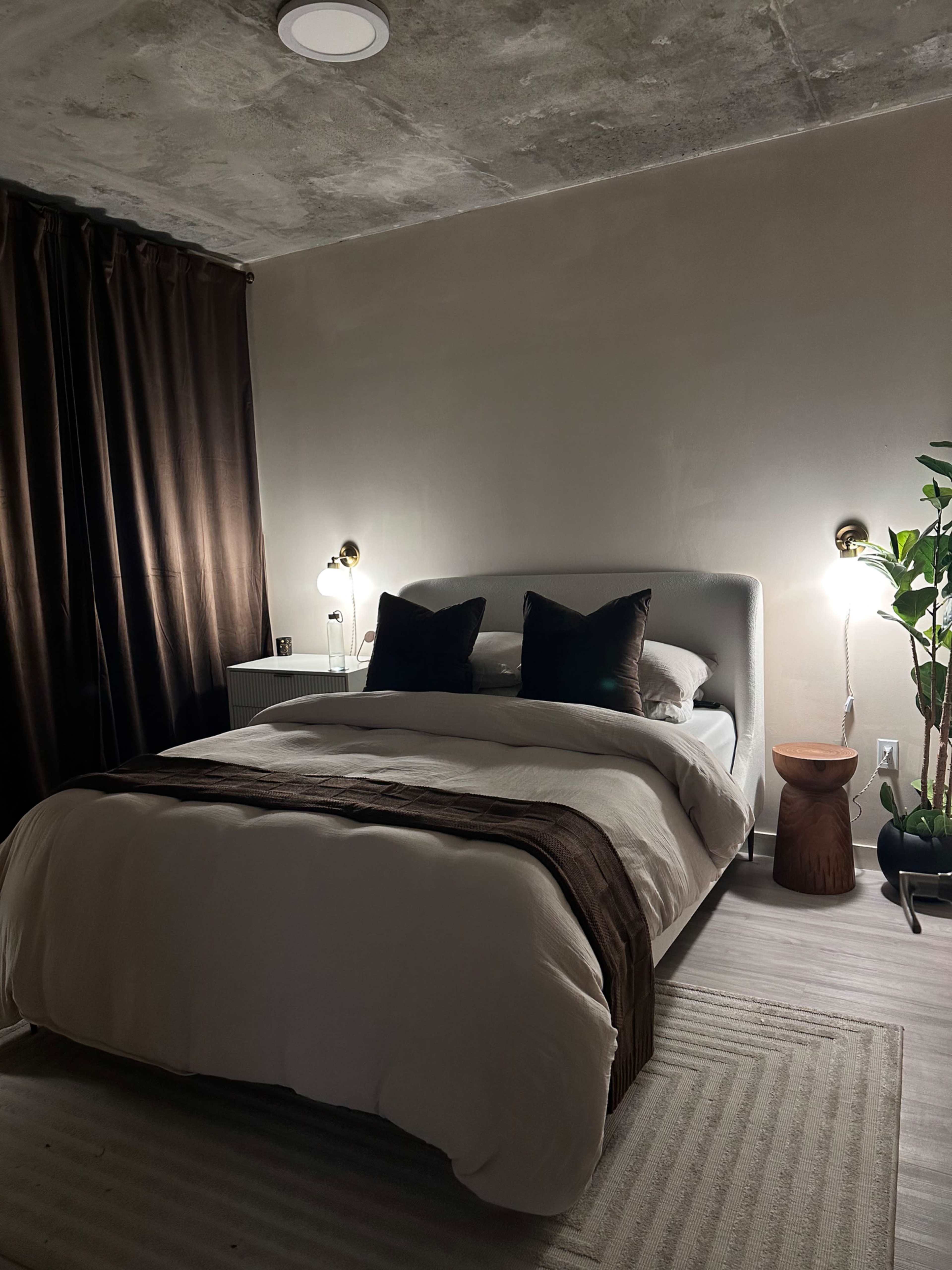 Modern 1 Bedroom Image in Edgewater, Miami, FL