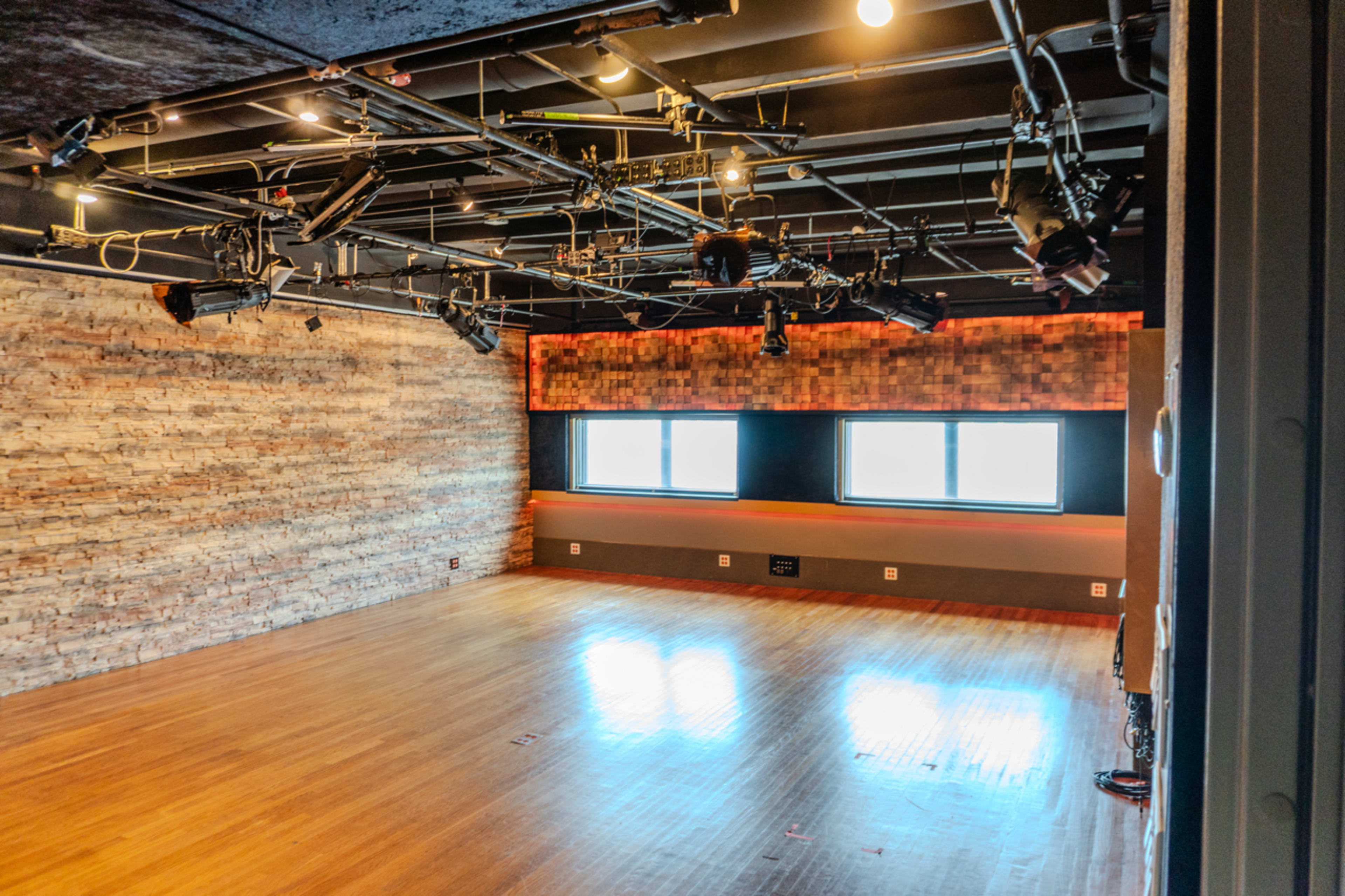 Wicker Park Professional Photo / Video Studio Image in West Town, Chicago, IL
