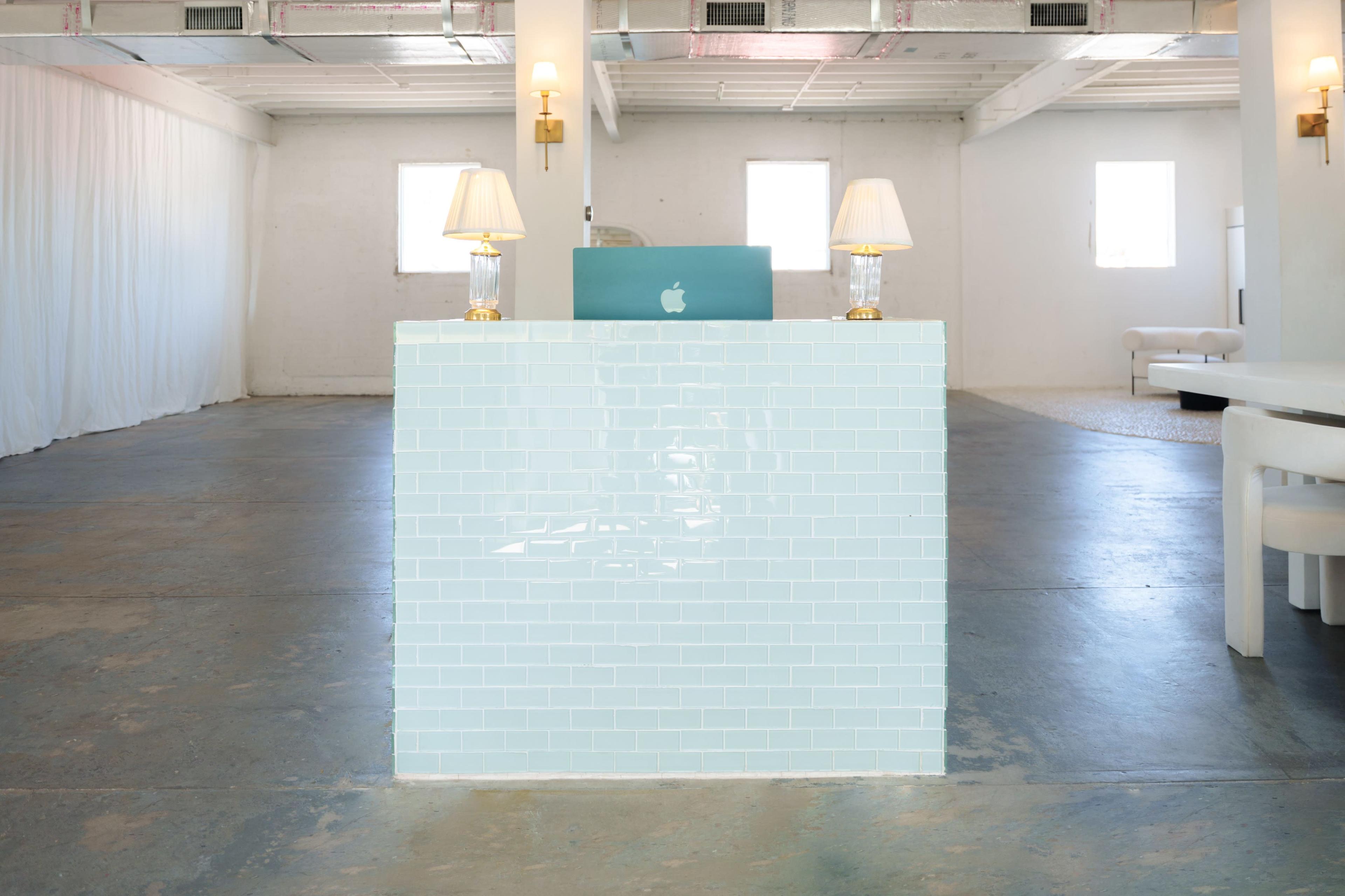 AESTHETIC, MODERN, VERSATILE, CUSTOM BUILT, SOPHISTICATED - VENUE SPACE IN DANIA BEACH Image in Dania Beach, Dania Beach, FL