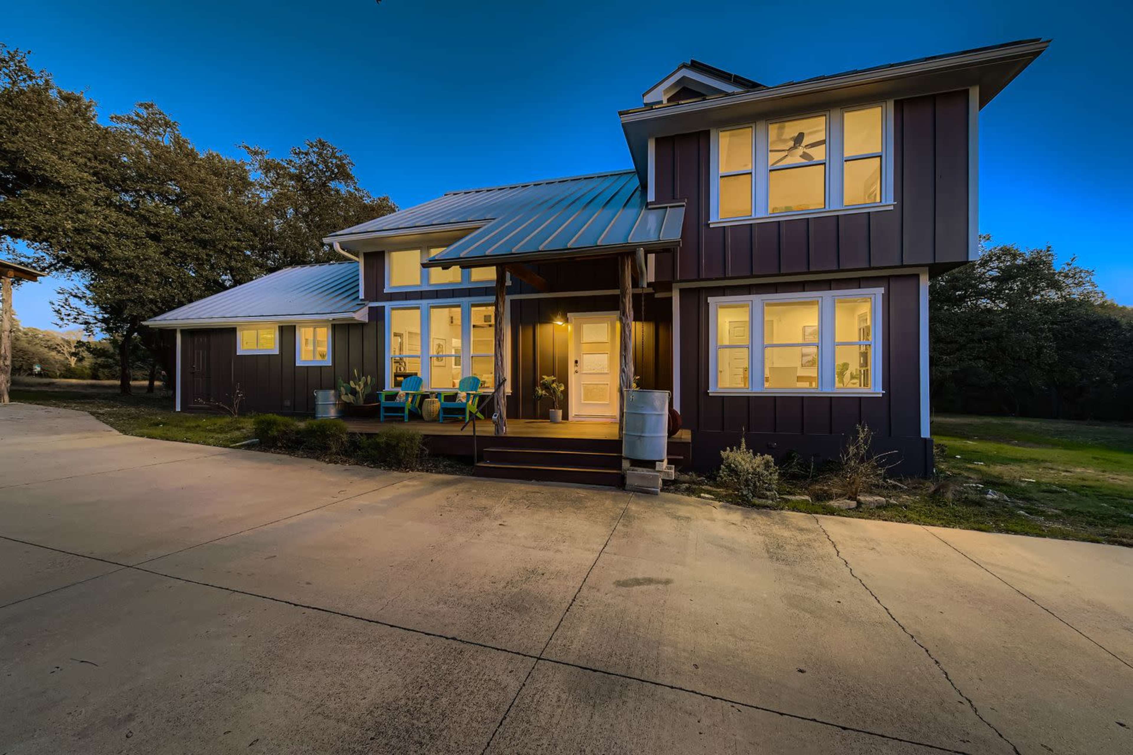 Home on Rural Acreage with Hillside Views, Open Field, Massive Garage Image in , Leander, TX