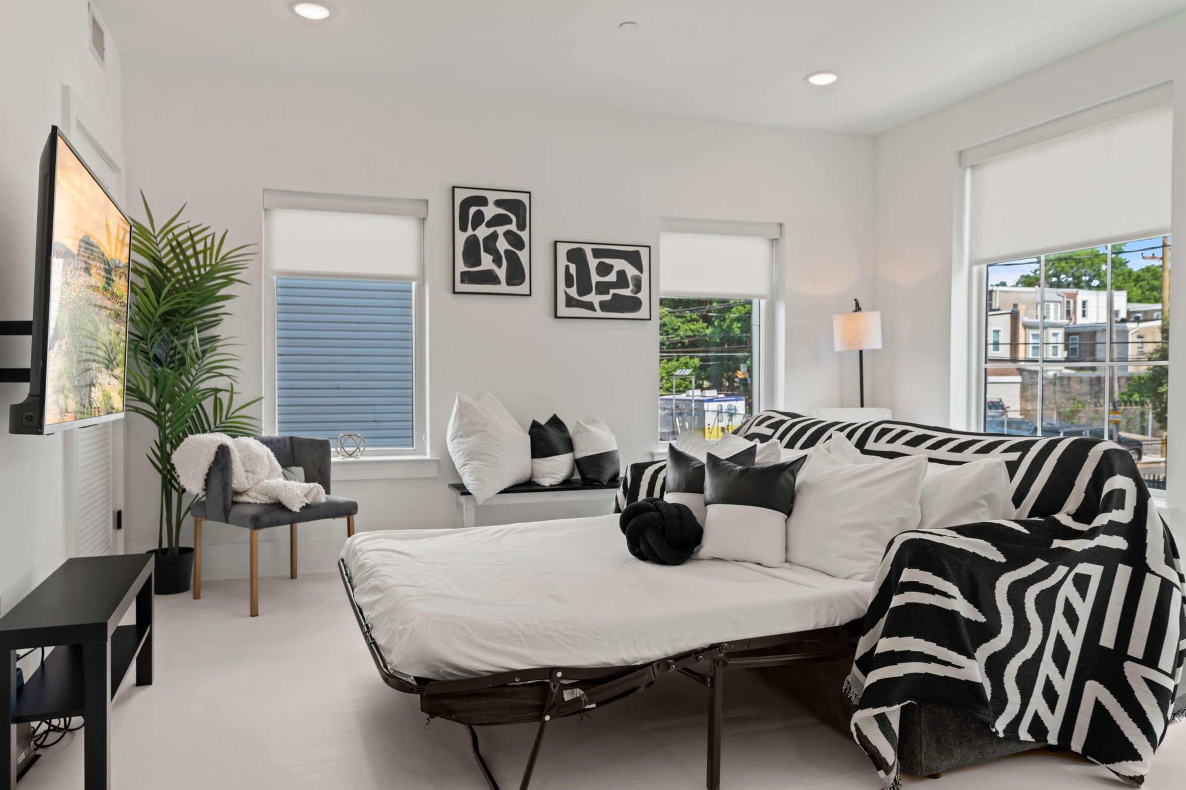Sophisticated & Intimate Creative Space with Overnight Stay Options Image in North Philadelphia, Philadelphia, PA