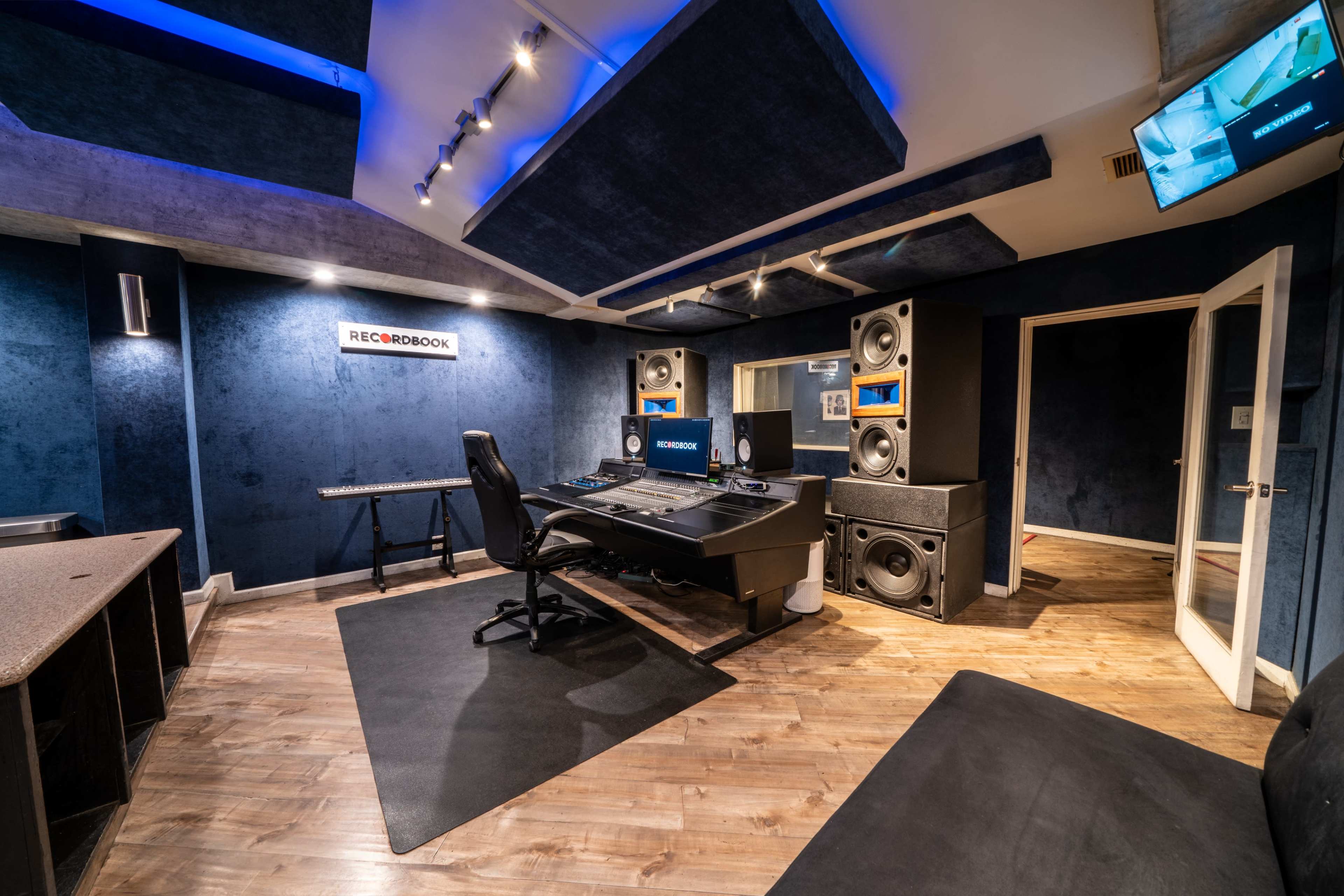 Recording Studio with Big Speaker System! Image in Sun Valley, North Hollywood, CA
