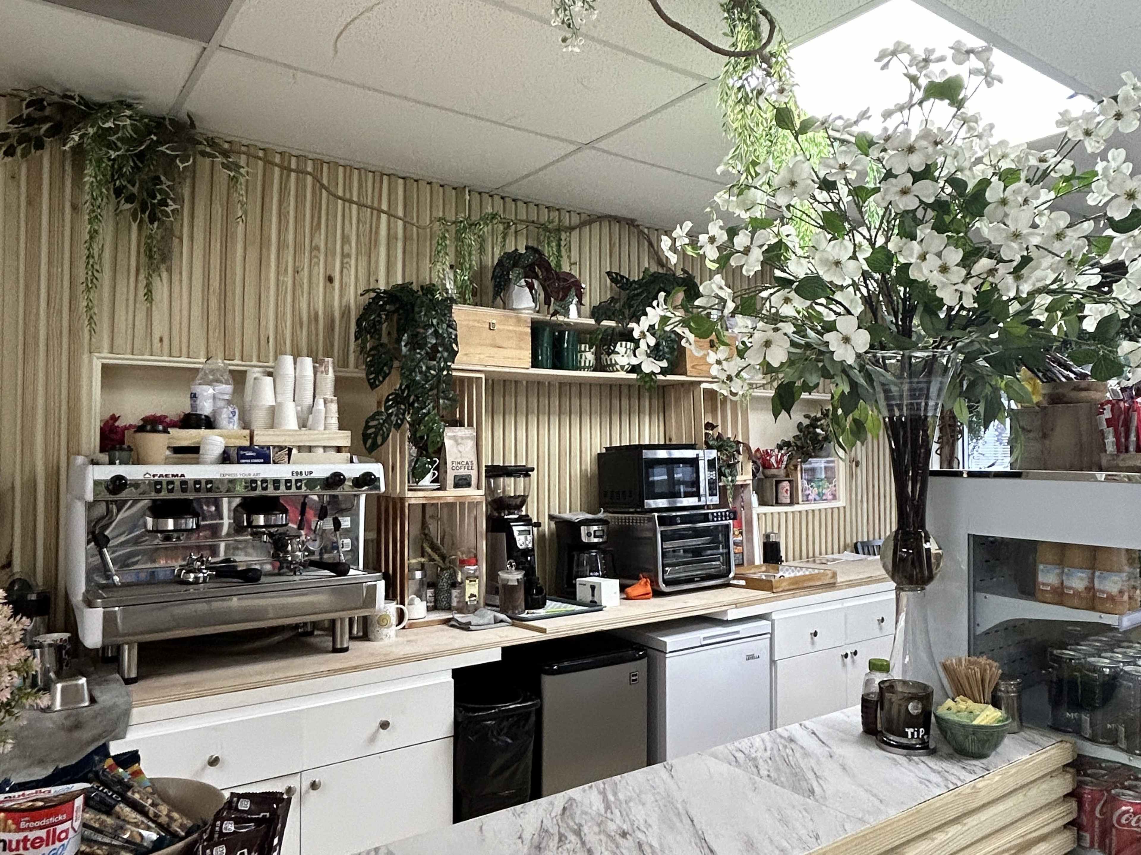 Wynwood/Allapattah mixed use creative studio with cooler Image in Allapattah, Miami, FL