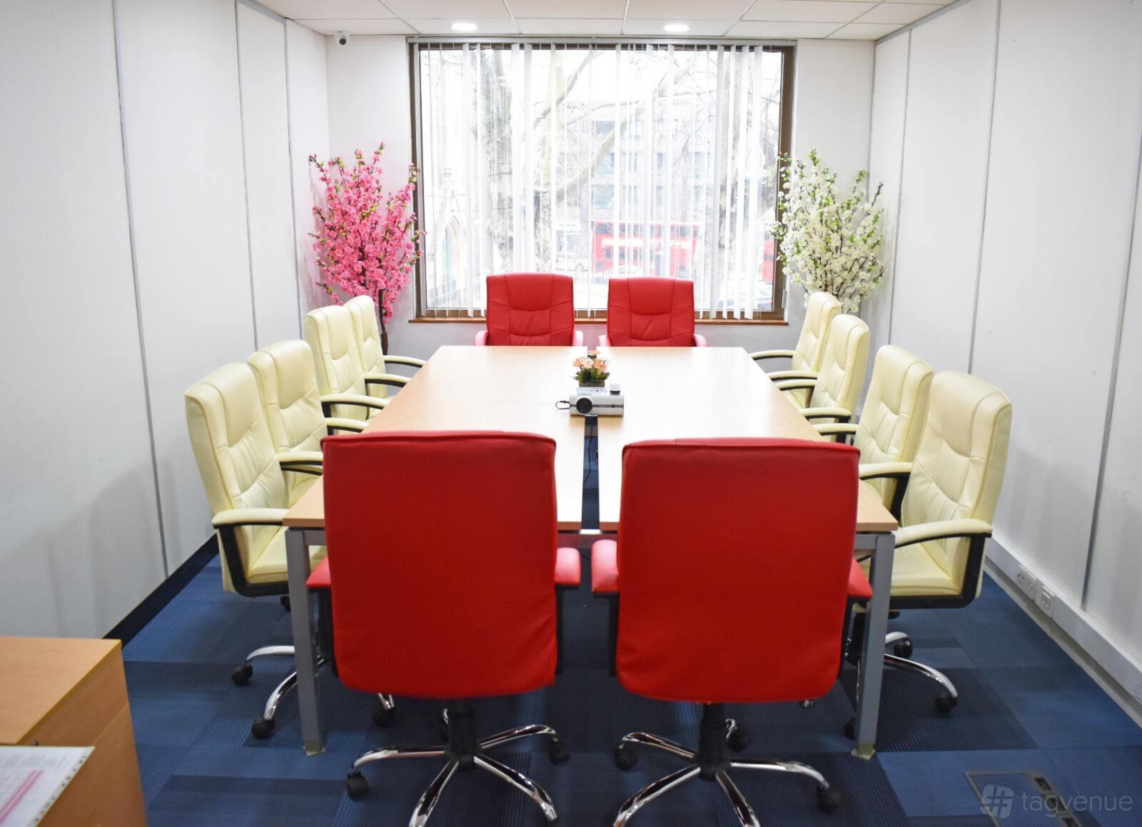Affordable East London Event Space – Flexible Layout, Natural Light, Great Location Image in Stratford, London, ENG