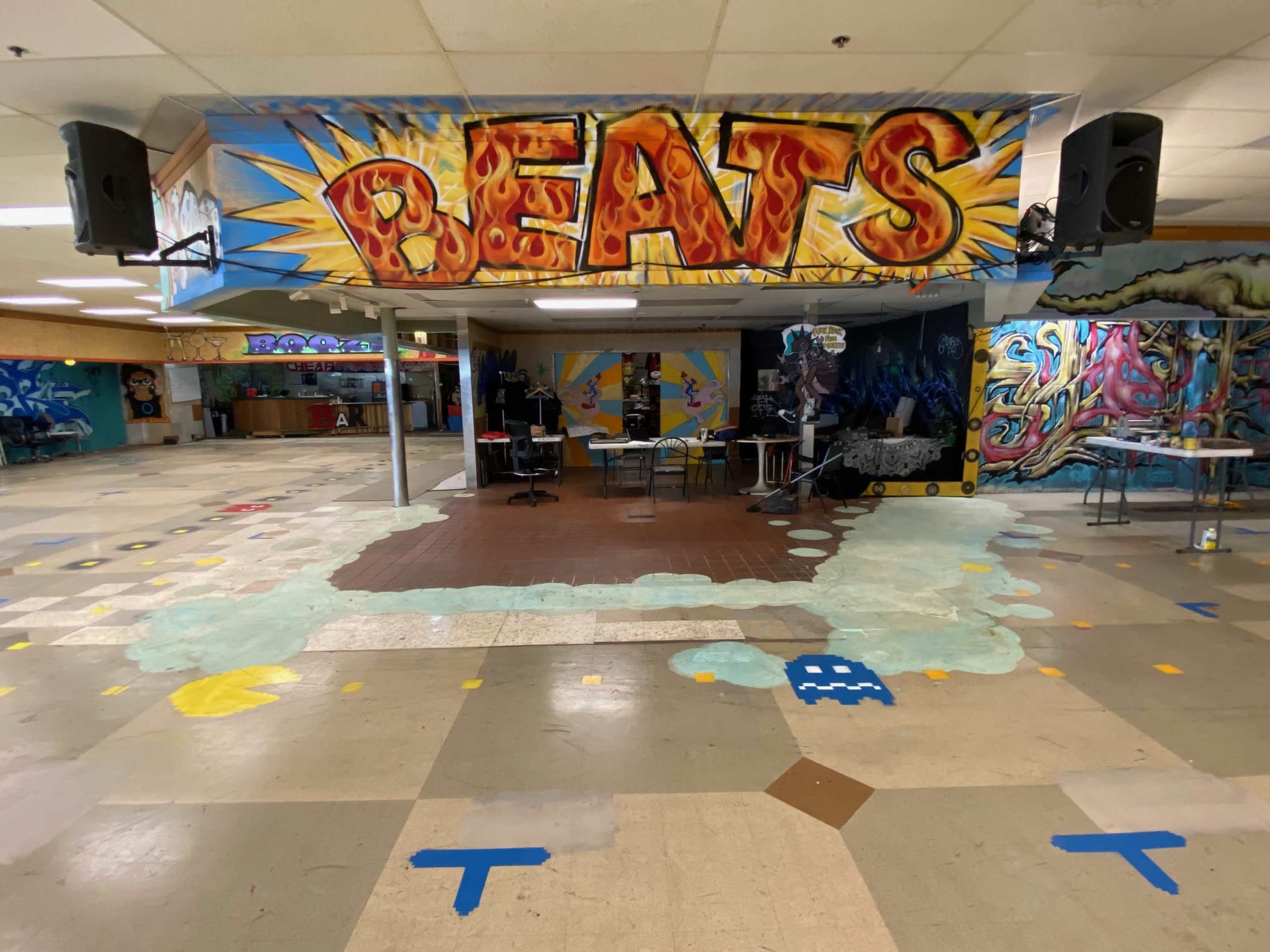 Large flexible space in a former grocery store. Image in Stevens, Seattle, WA