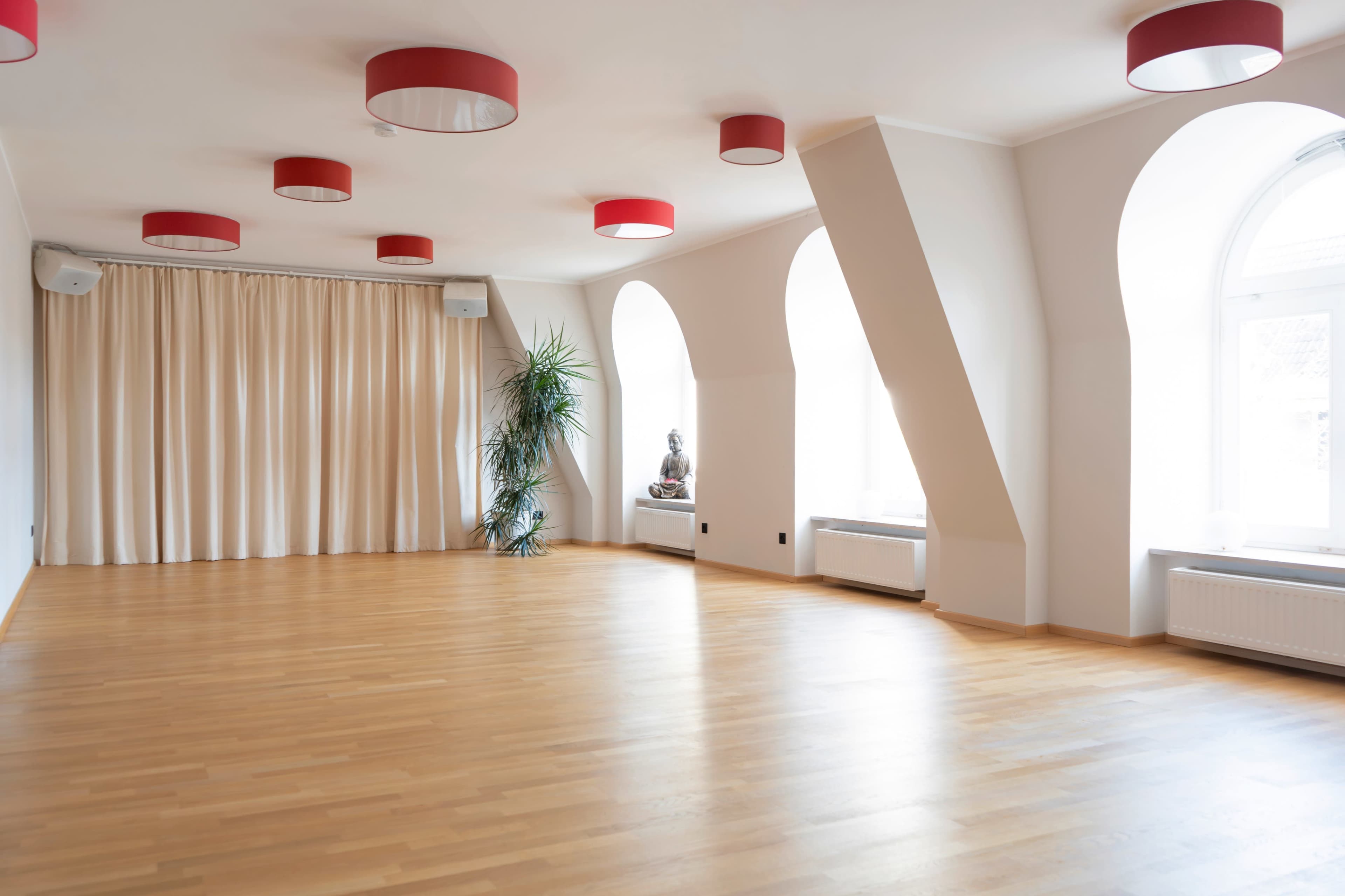 Raumvermietung im Herzen von Blankenese, Dein Studio für Seminare, ganzheitliche Bewegungskurse,  Weiterbildungen und für alle die einen Raum suchen. Image in Blankenese, Hamburg