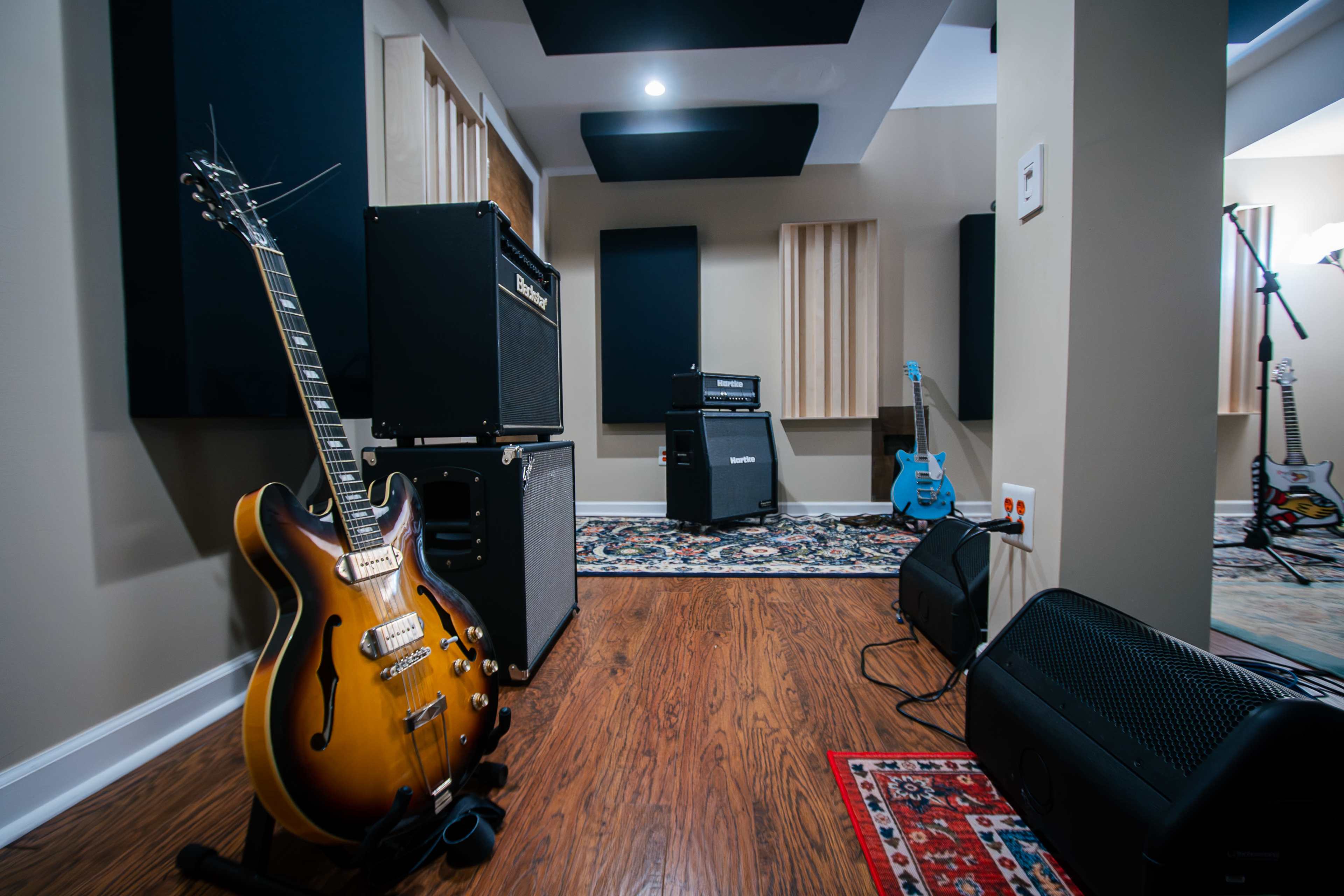 Neighborhood home with basement fully dedicated to music Image in Bellevue, Nashville, TN