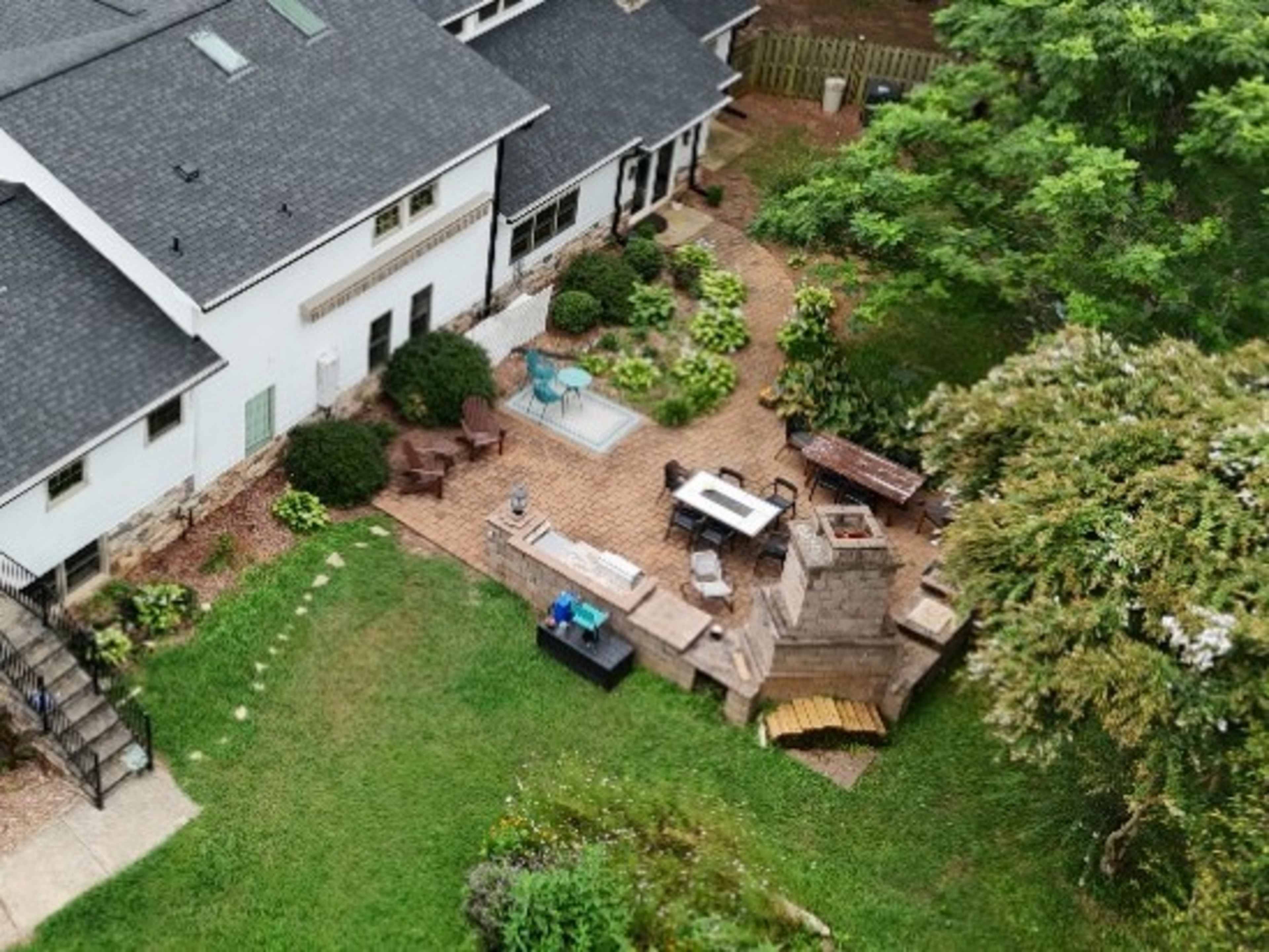 Reserved Outdoor Kitchen and Yard