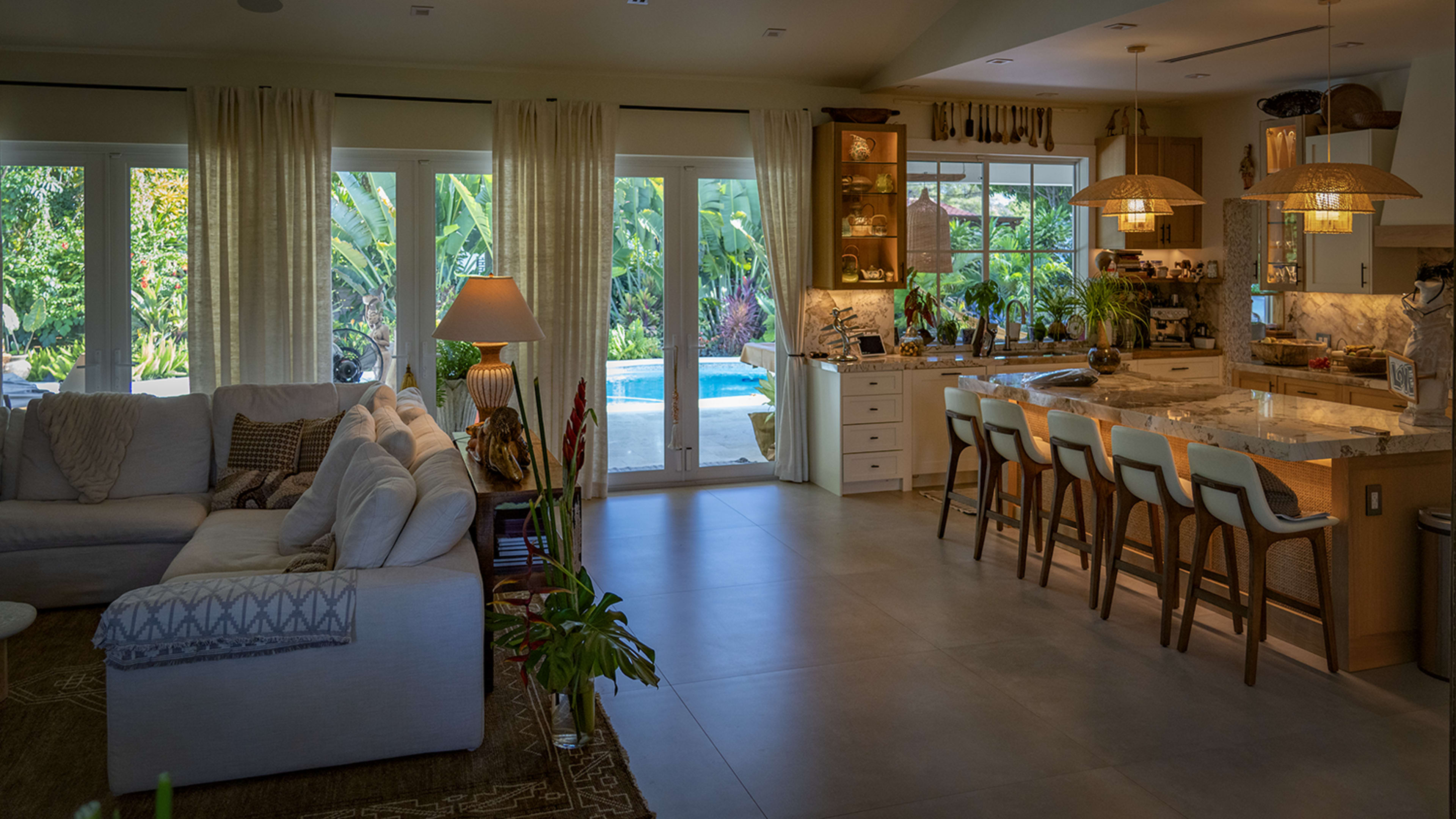 Artist's Home in a Stunning Tropical Garden Image in South Miami, South Miami, FL