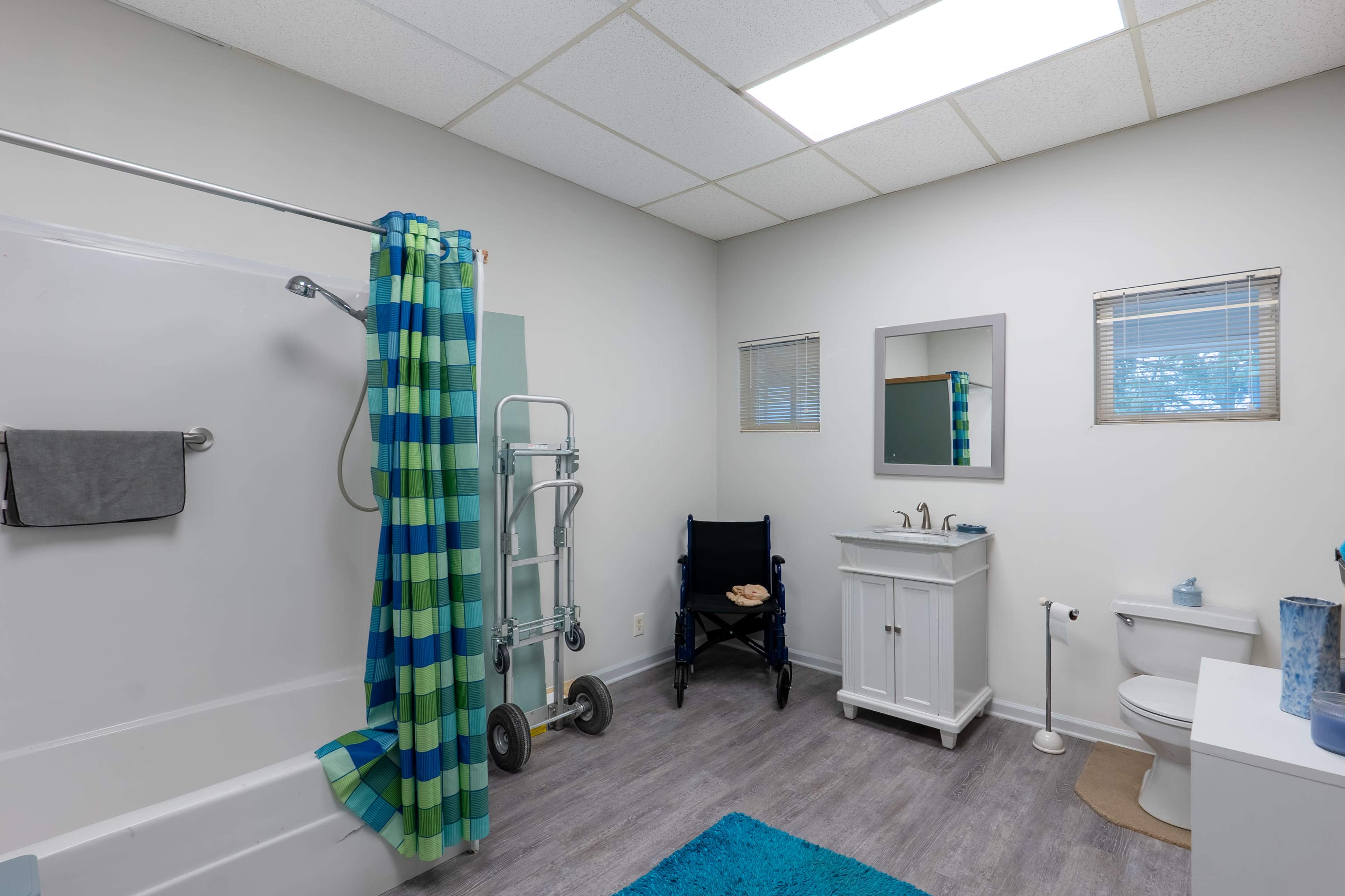 Bright 2500 sq ft Professional Office + Conference Space + Free Parking | Near The Battery ATL Image in Smyrna, Smyrna, GA