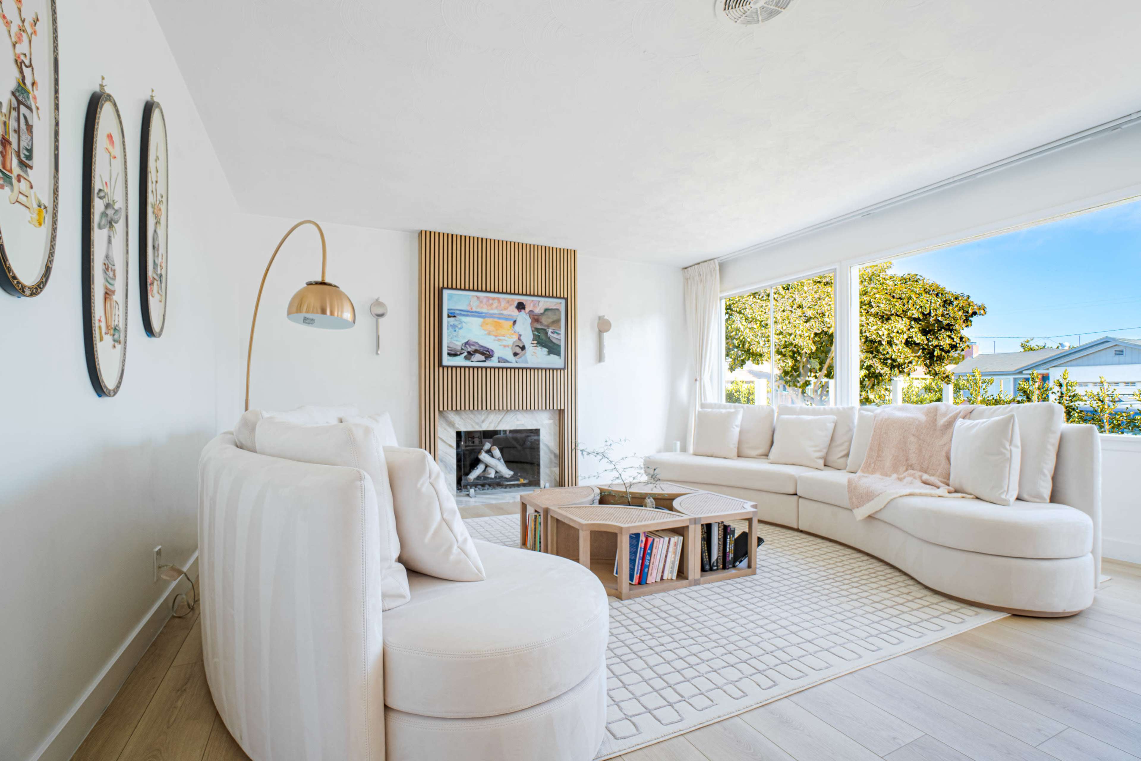 Sunny Elegant Designer Home with All Pink Movie Room and Large Green Yard Image in , Los Angeles, CA