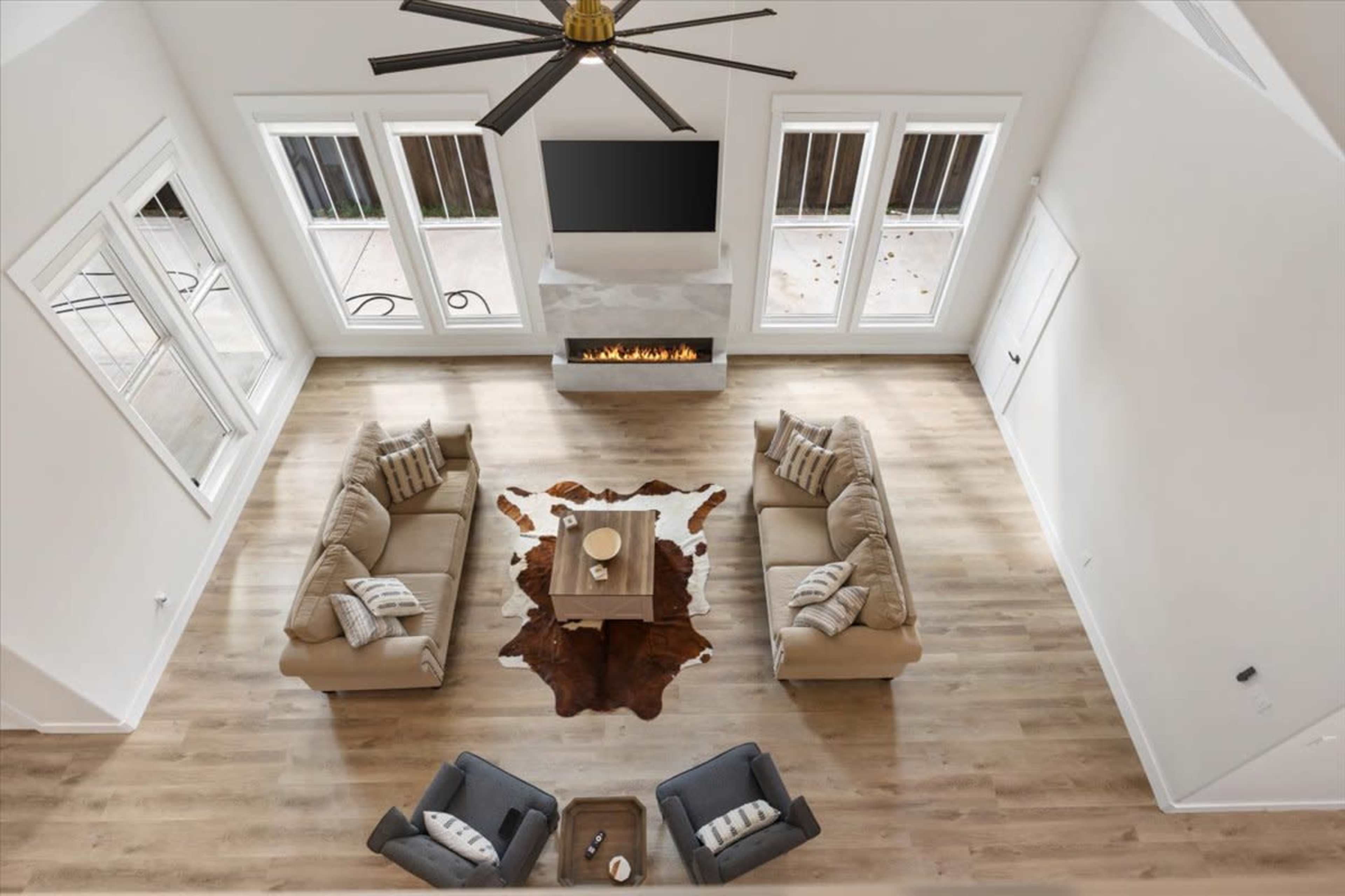 New Luxury Home in Dallas Historic District Image in South Boulevard/Park Row, Dallas, TX