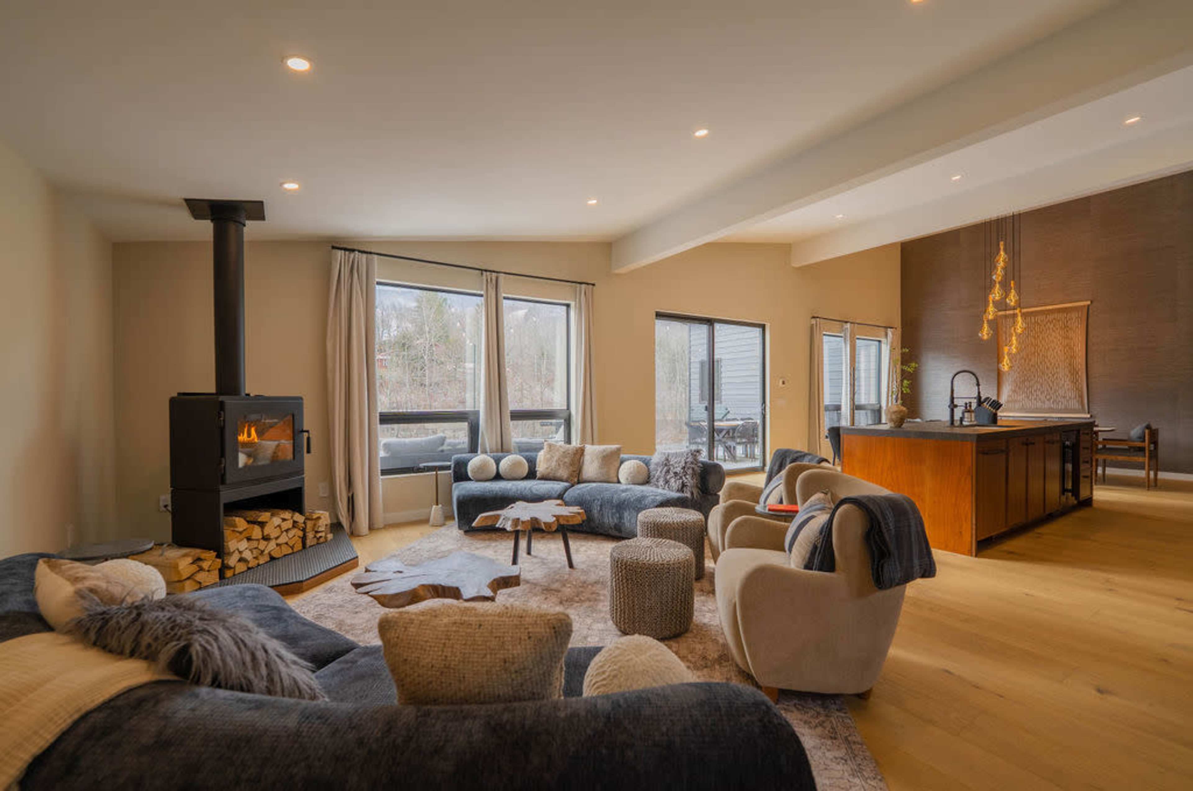 LuxMtnEscape|RiverSide+Sauna+HotTub+MainStWalkable Image in Hunter, Hunter, NY