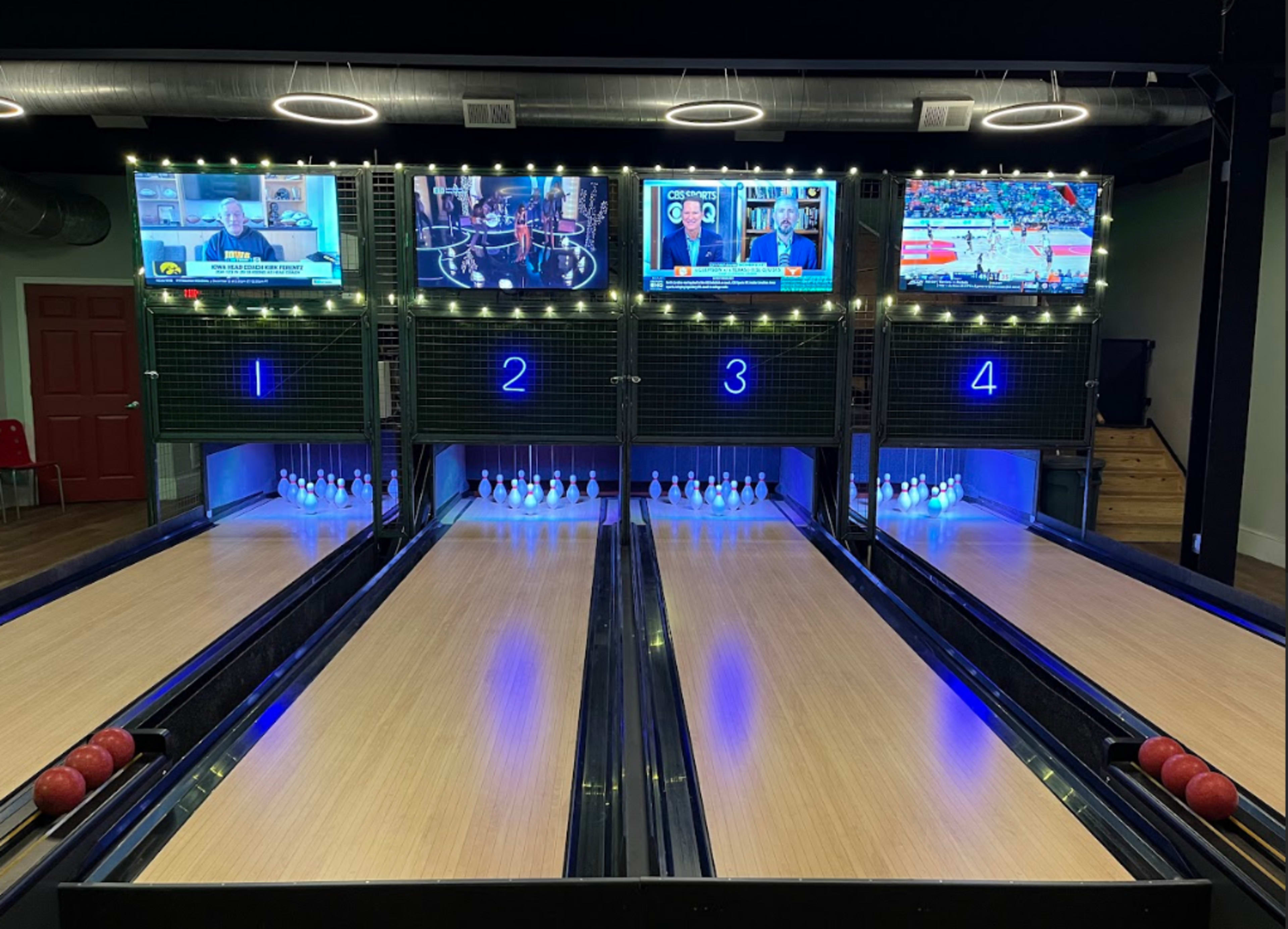 Modern Duckpin Bowling Lounge for Memorable Events Image in Doylestown, Doylestown, Pennsylvania