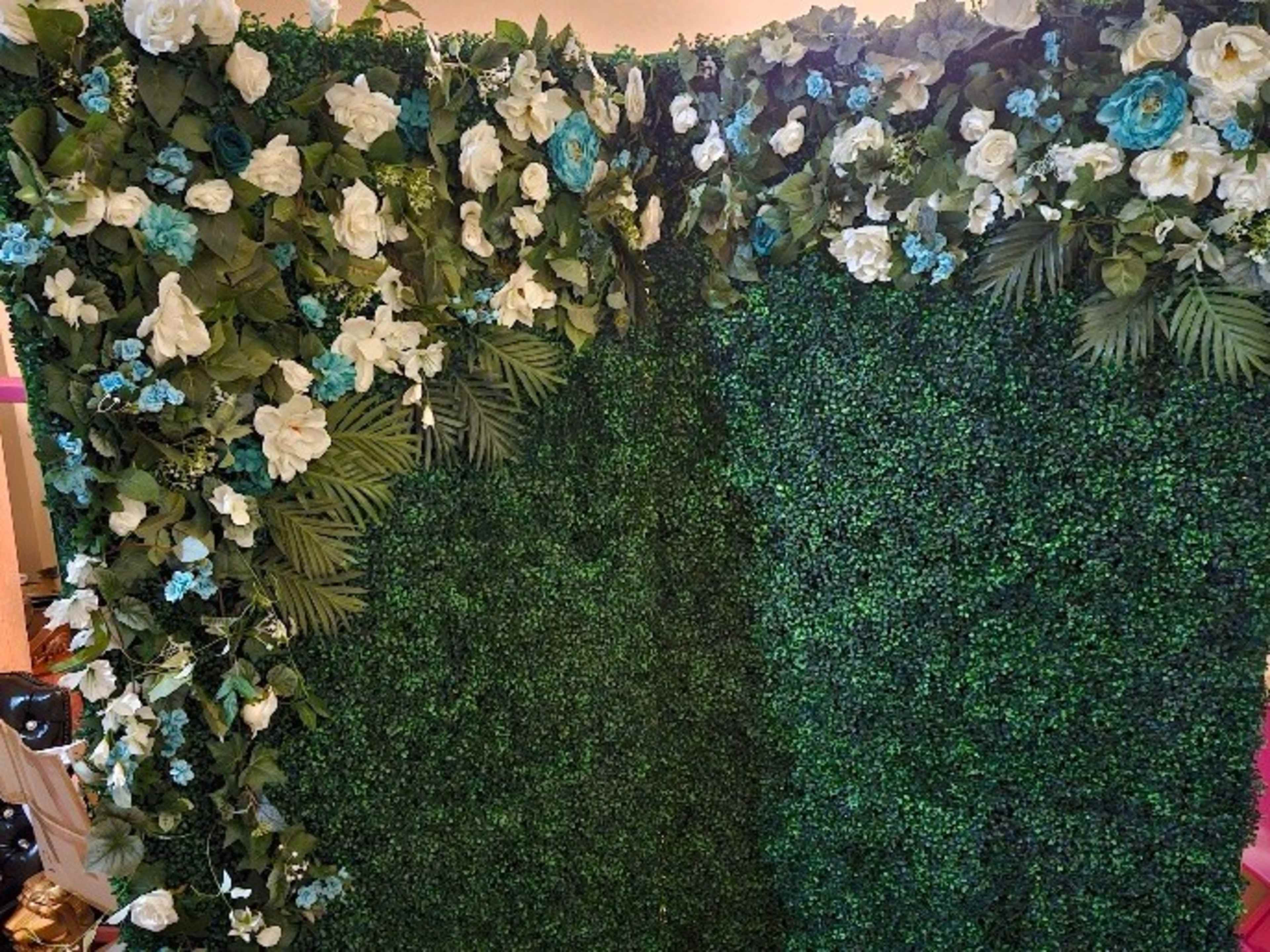 Grass wall