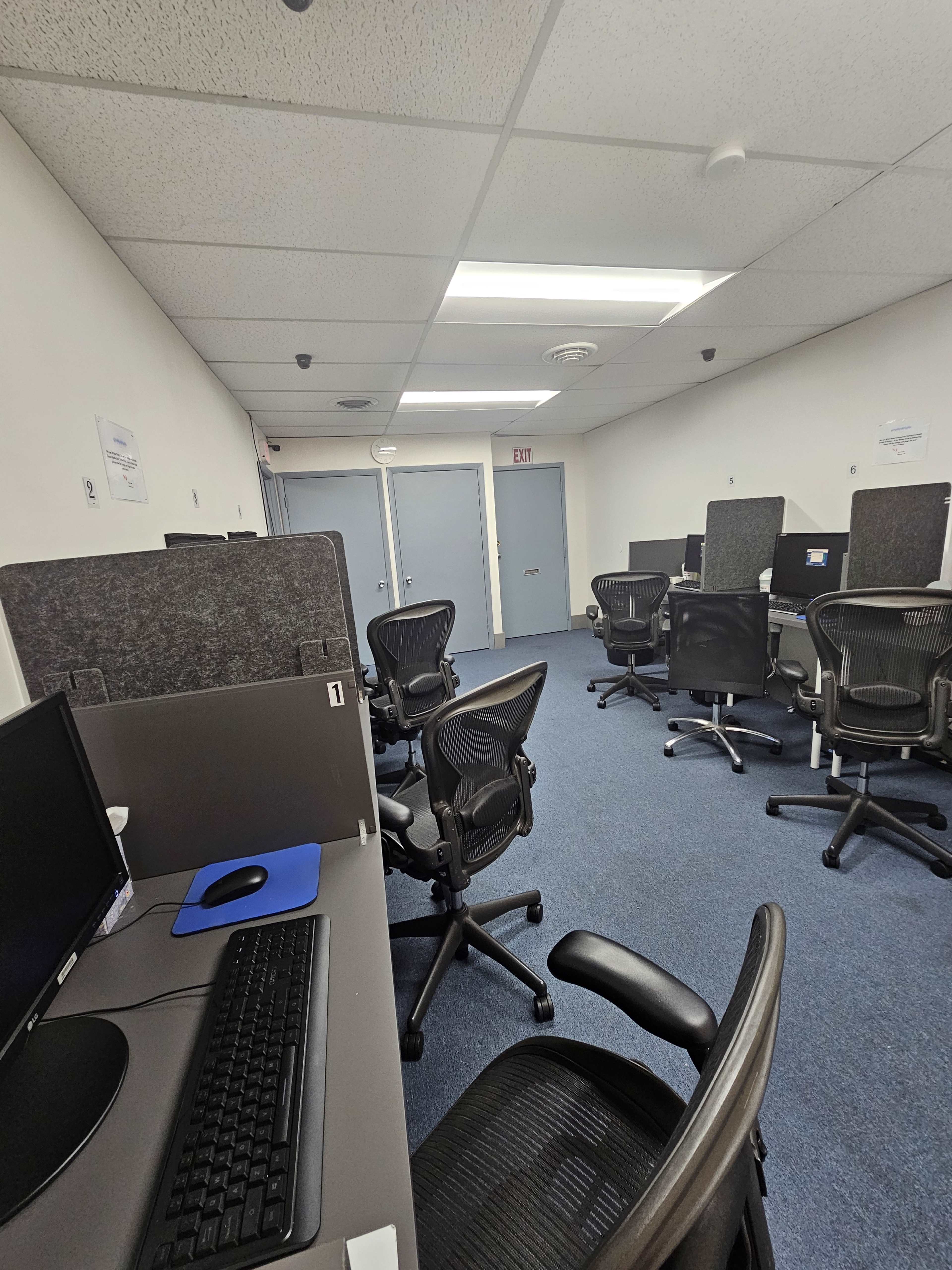 PRIVATE OFFICE W/ COMPUTER CLASSROOM OR WITHOUT COMPUTERS Image in Marlow Heights, Temple Hills, MD