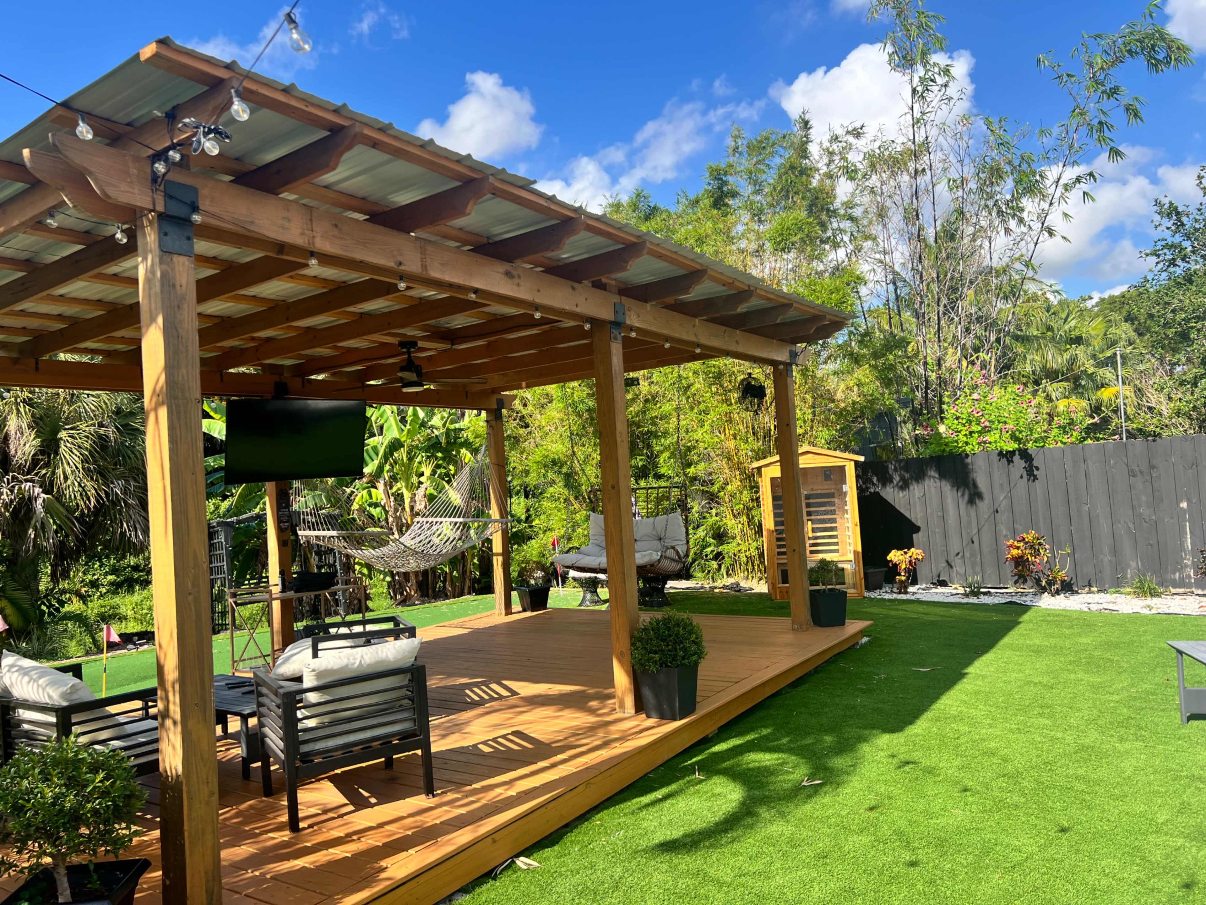 Private Bakyard Image in North Fort Lauderdale, FORT LAUDERDALE, FL