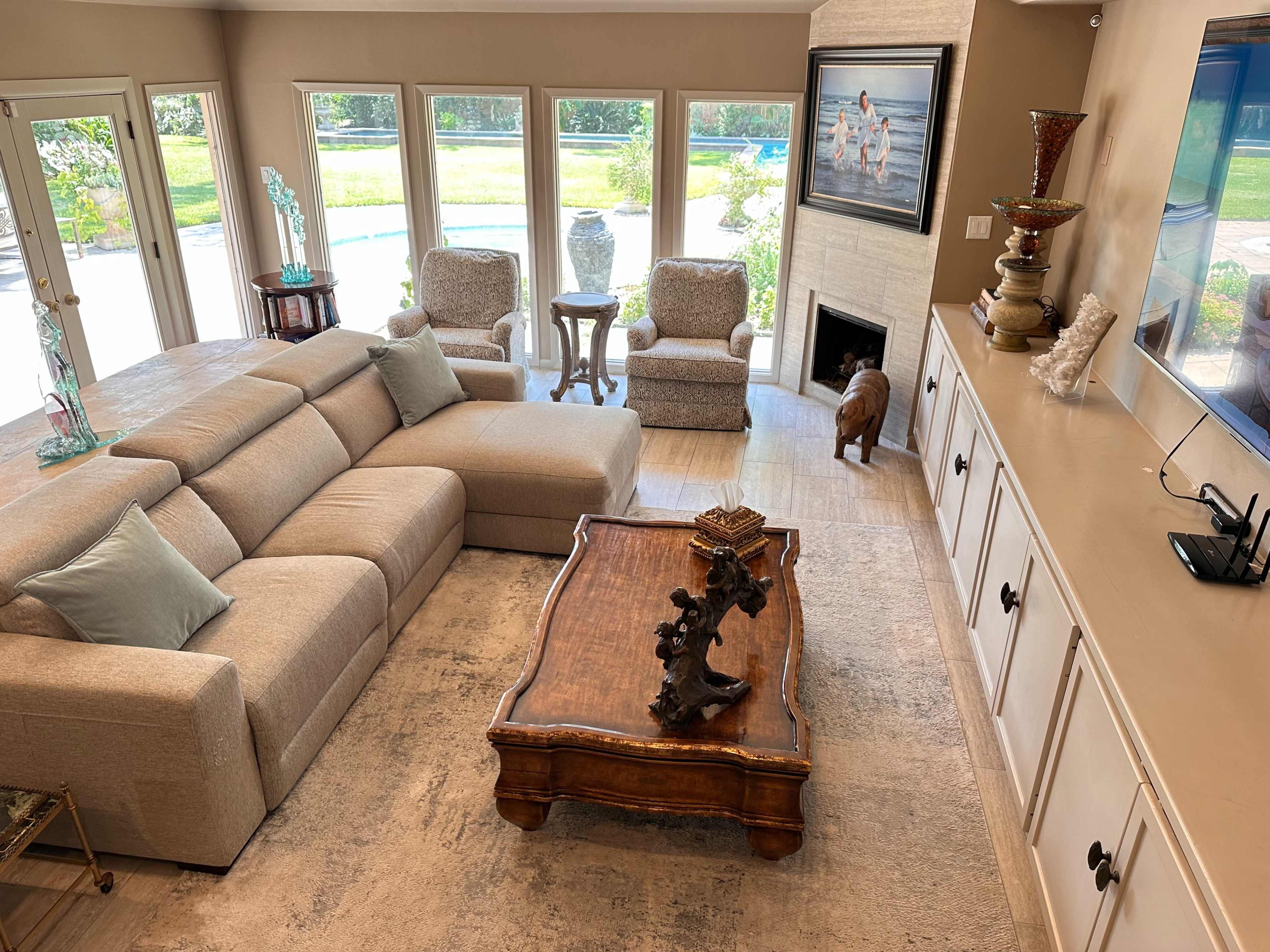 Private Luxury Home with Large Yard and Pool Oasis Image in Greater Uptown, Houston, KS