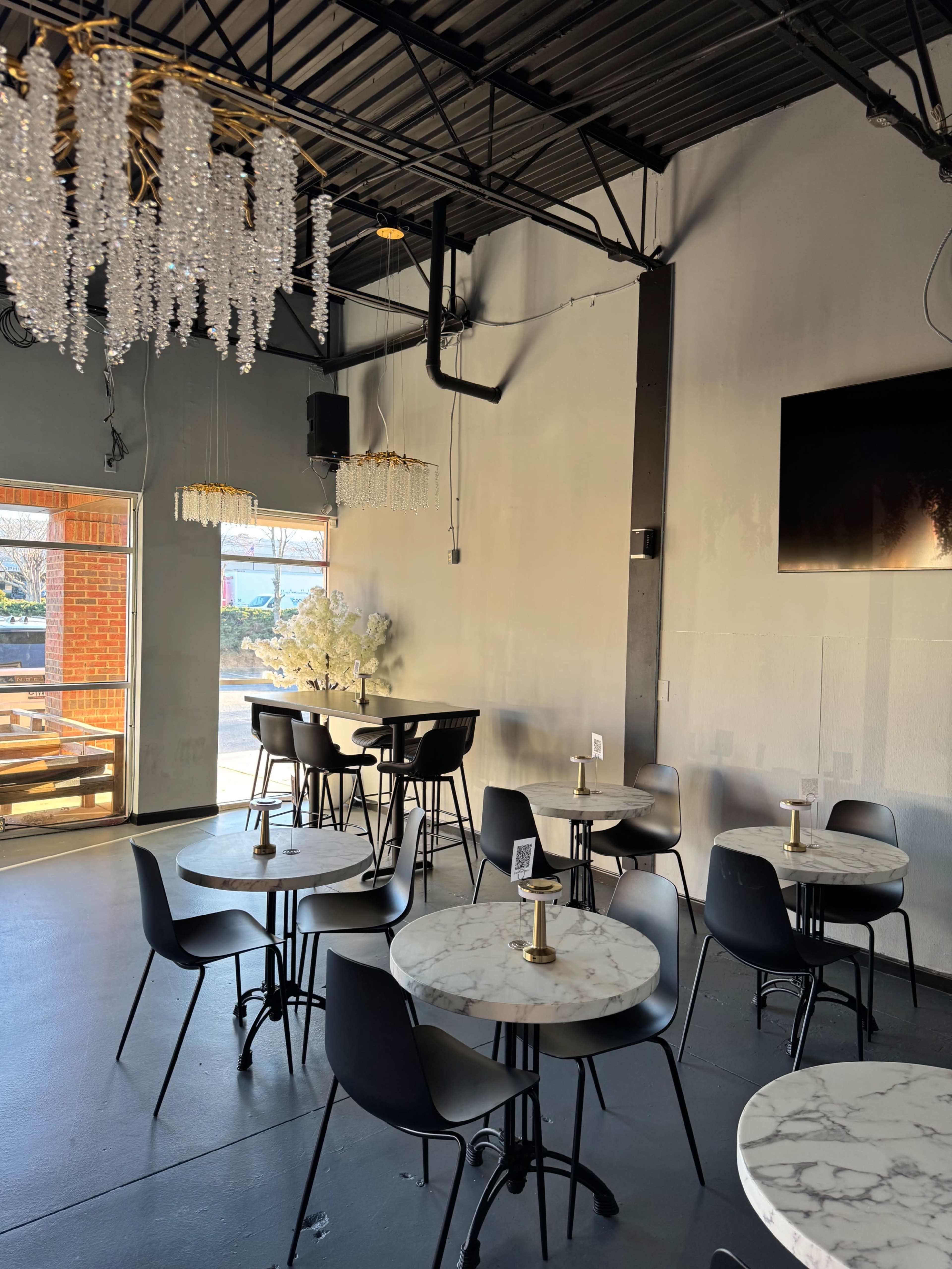 Cocktail Lounge Image in Suwanee, Suwanee, GA