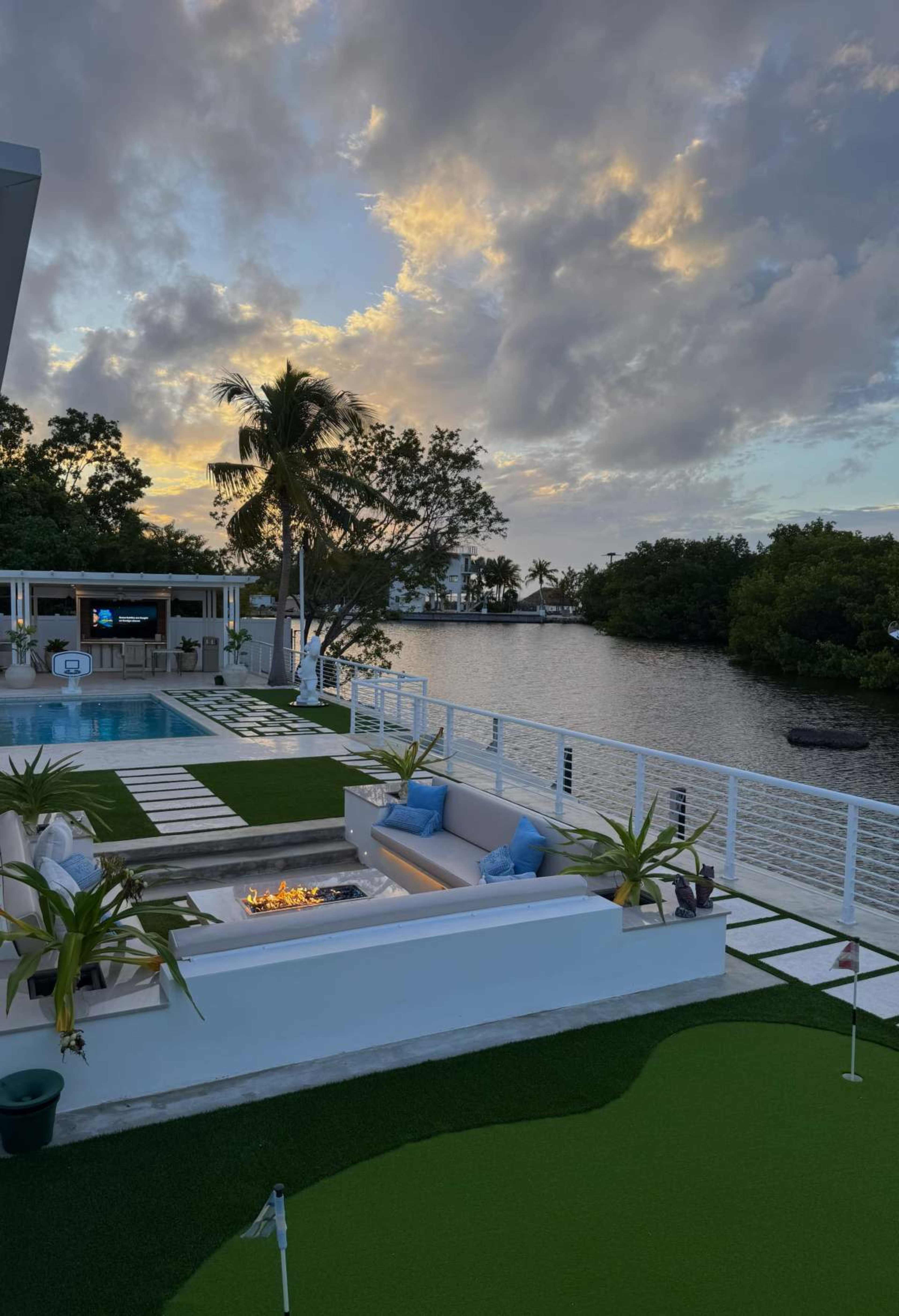 CASA AZUL: Exclusive Ultra-Luxury Waterfront Paradise in KEY LARGO, FL Image in Key Largo, Key Largo, FL