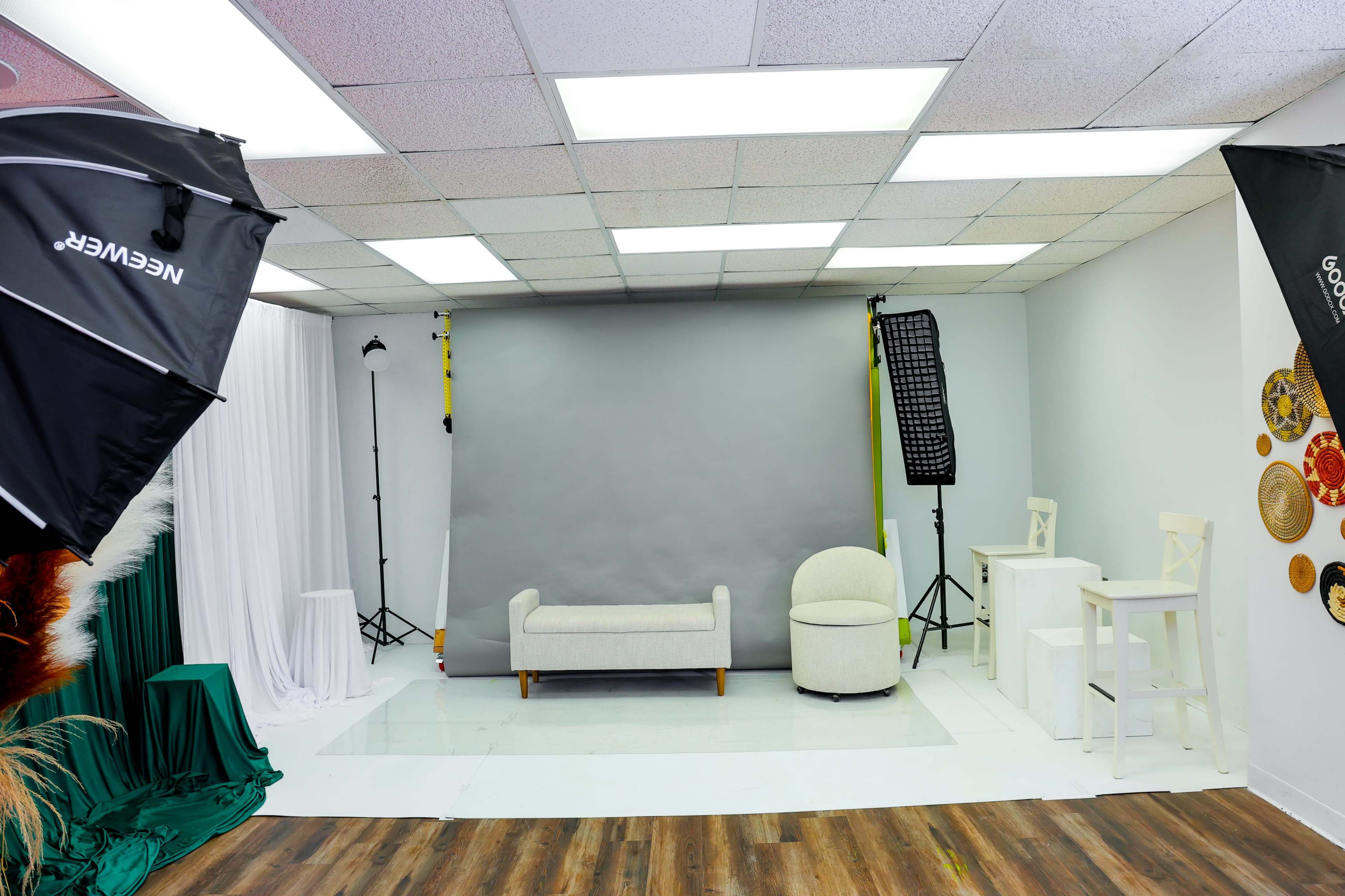 Photo Studio Image in Annandale, Annandale, VA