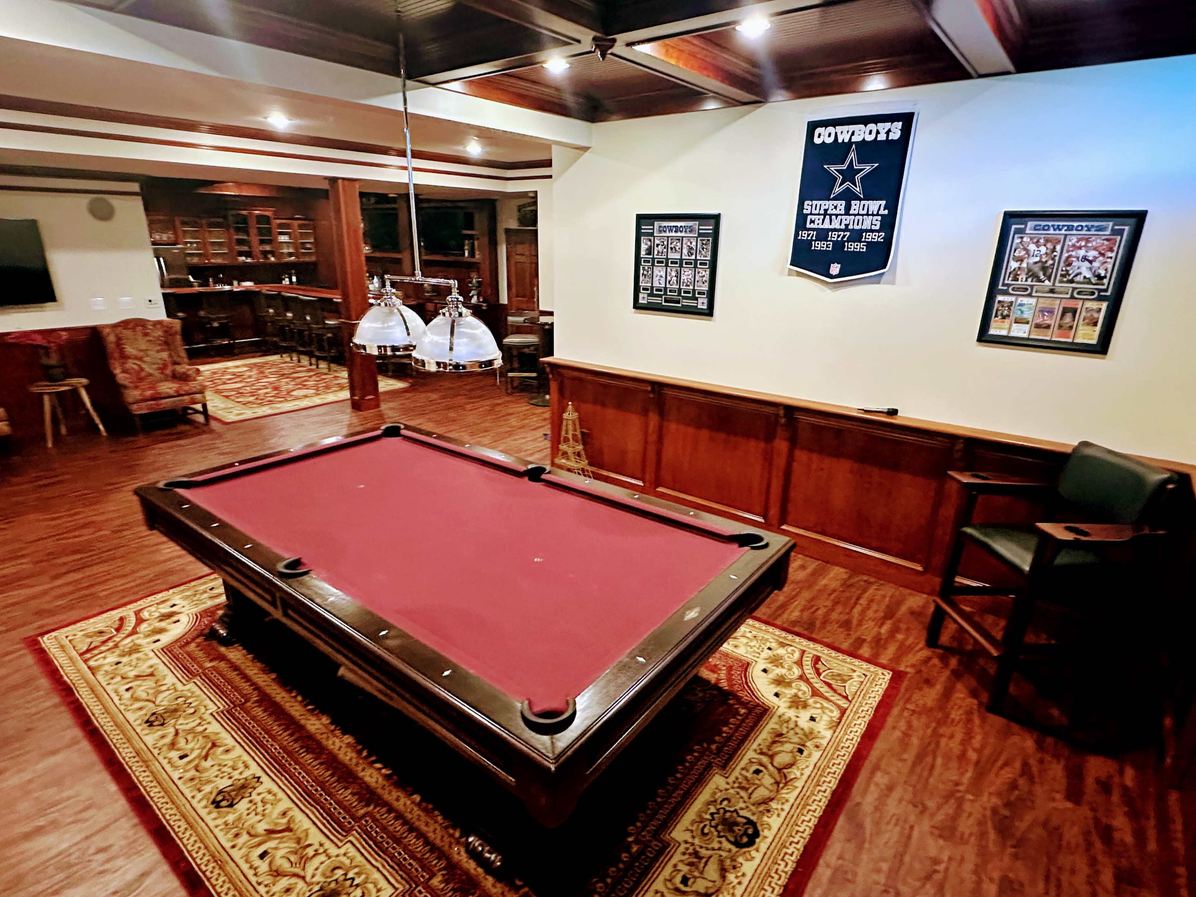 Lake Presidential Golf Lake View with stunning Entertainment Patio & Bar Basement Image in Greater Upper Marlboro, Upper Marlboro, MD