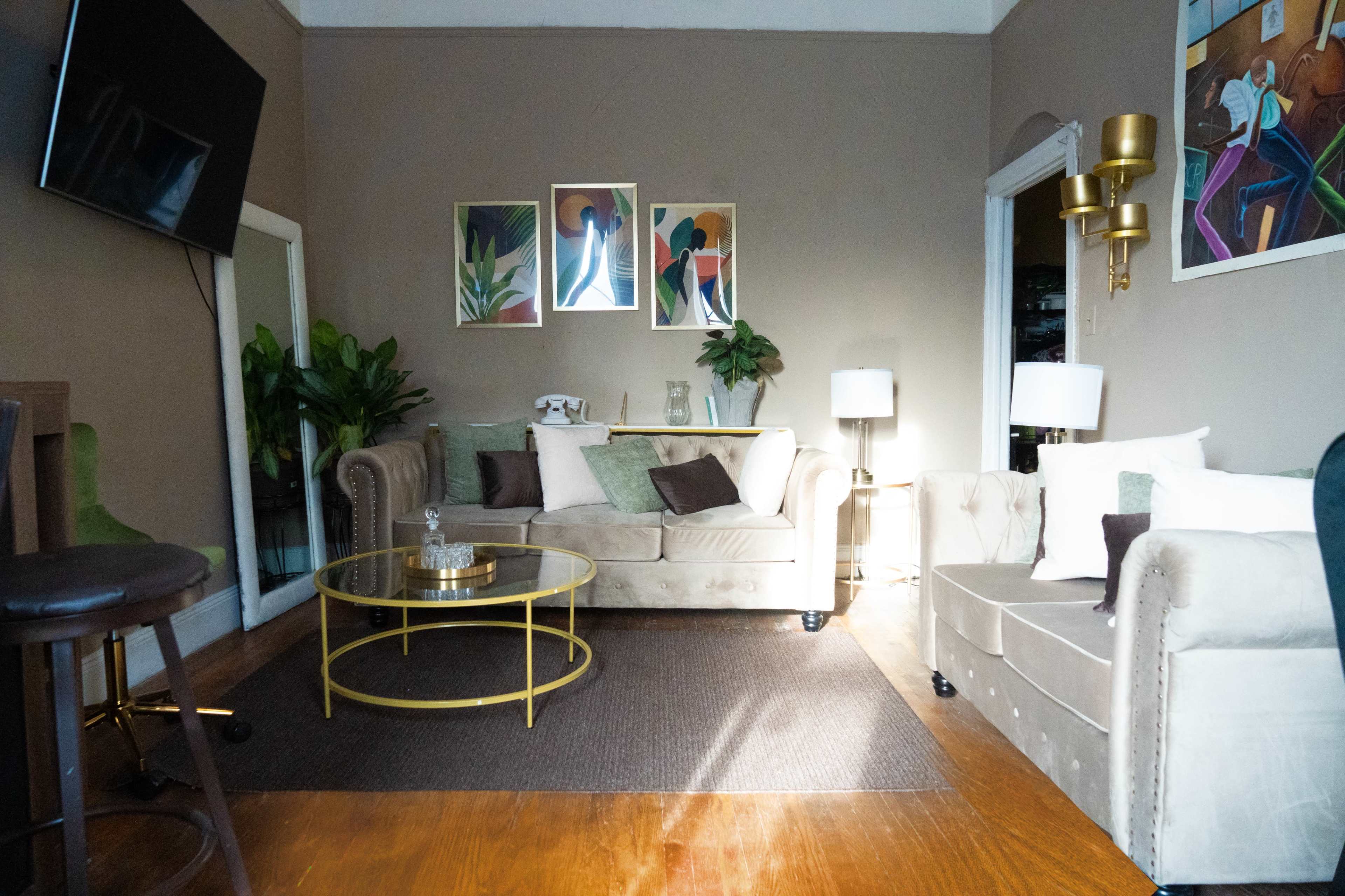 Historic Harlem Living Room for Film, Podcast and Creative Productions Image in Harlem, New York, NY
