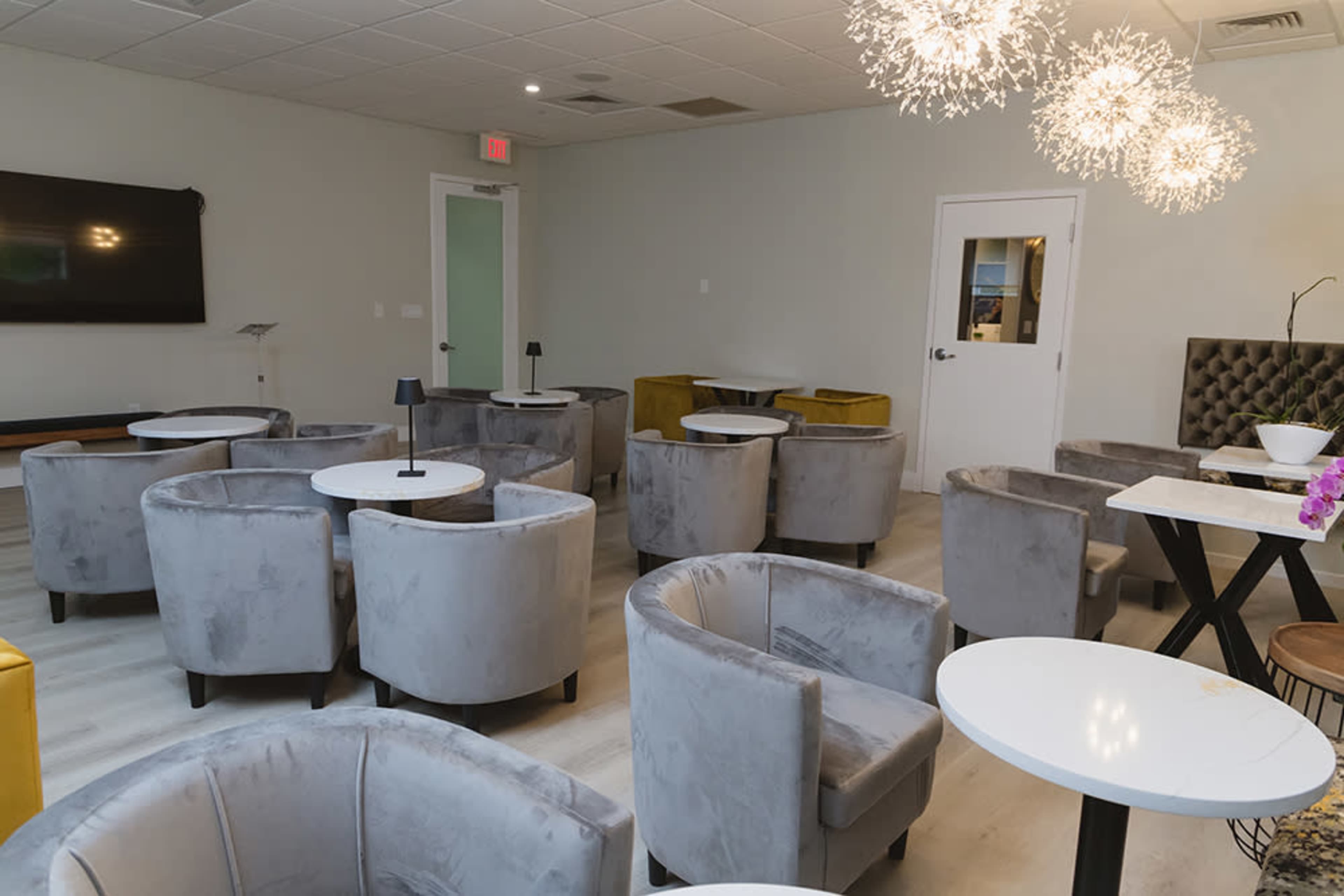 Day Pass to Work lounge Image in West Palm Beach, West Palm Beach, FL