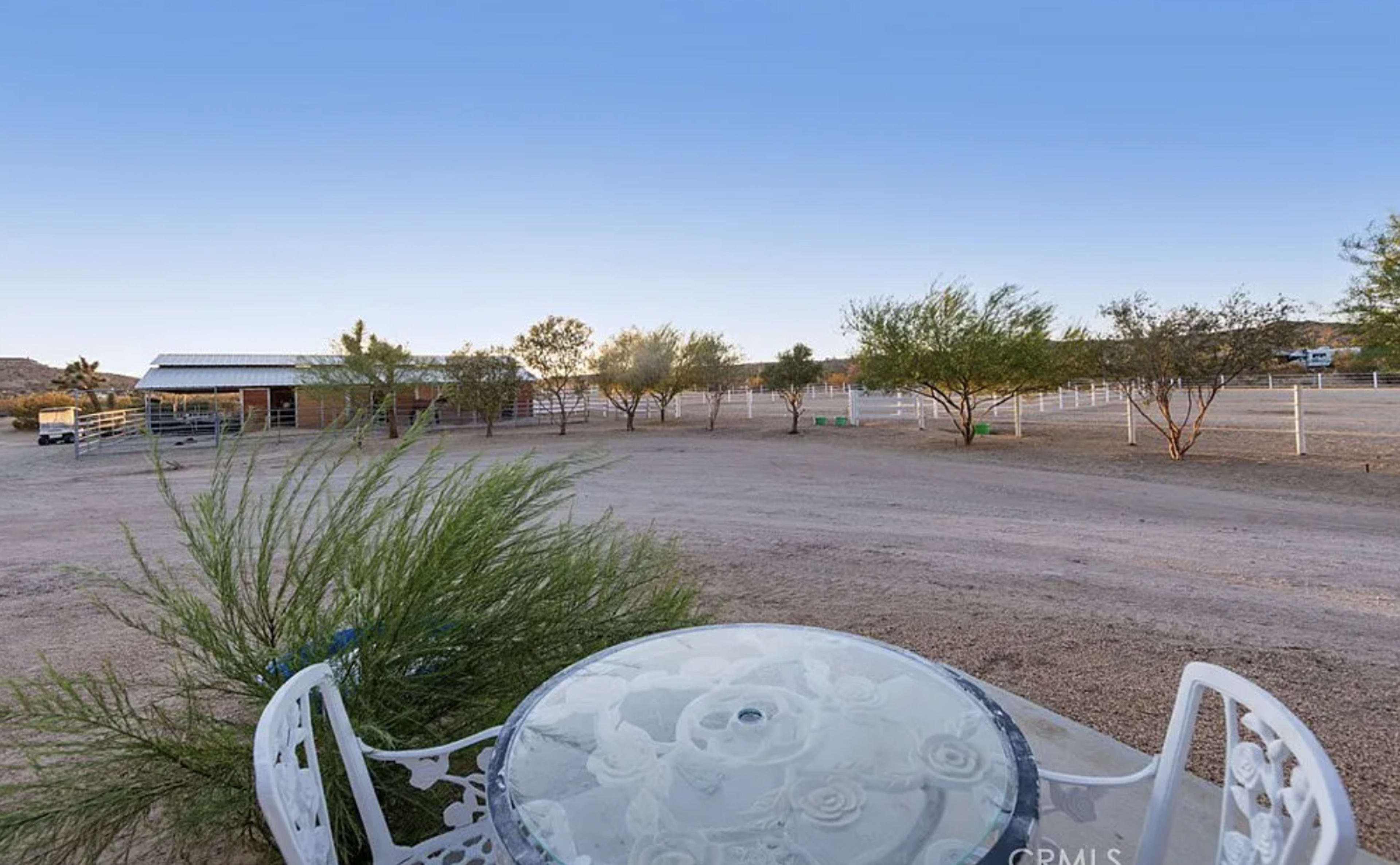 10 Acre Ranch with a Boulders, Joshua Trees Stables Image in Yucca Valley, Yucca Valley, CA