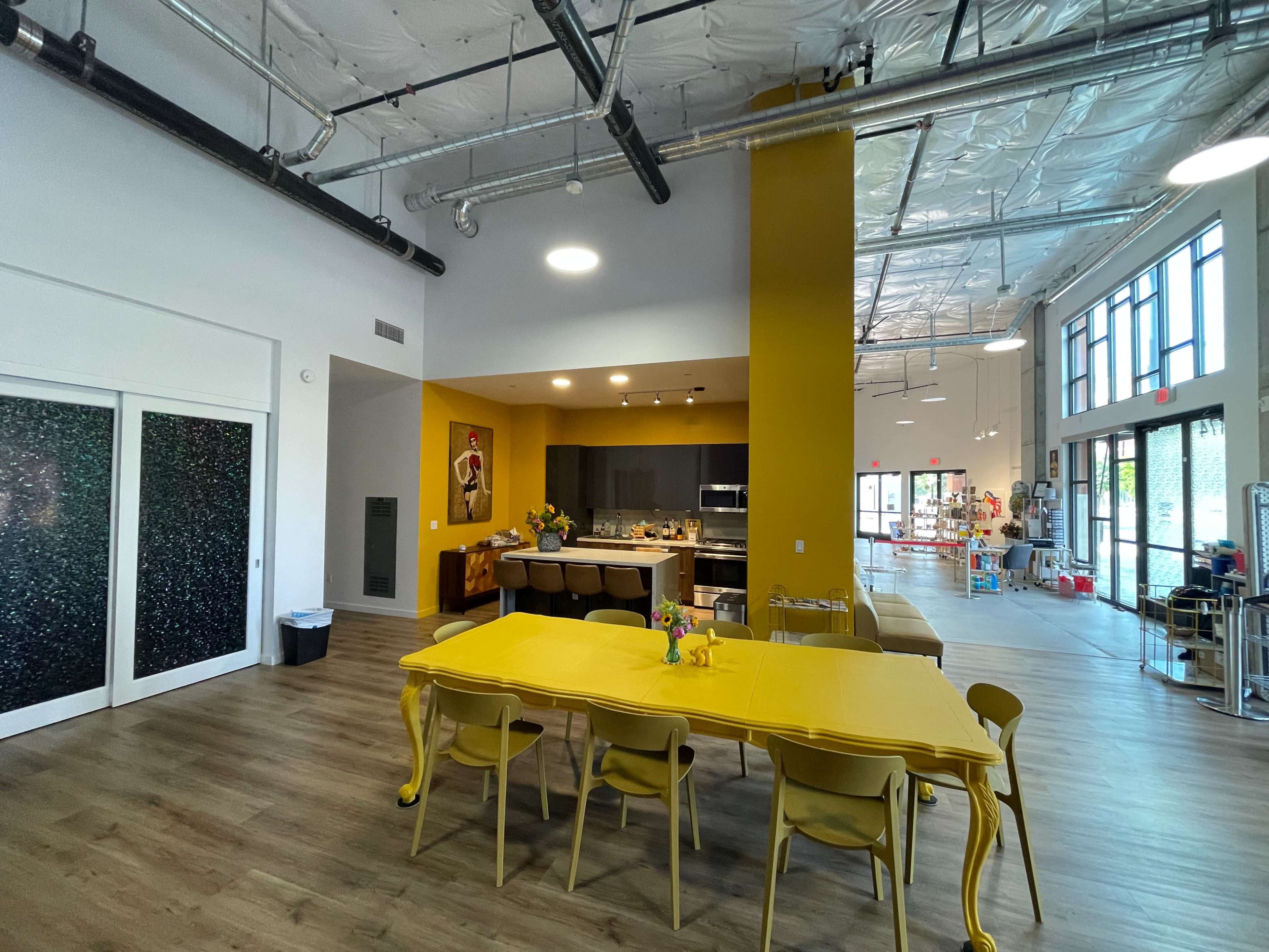 Flexible event space in a gallery studio setting Image in Downtown Las Vegas, Las Vegas, NV