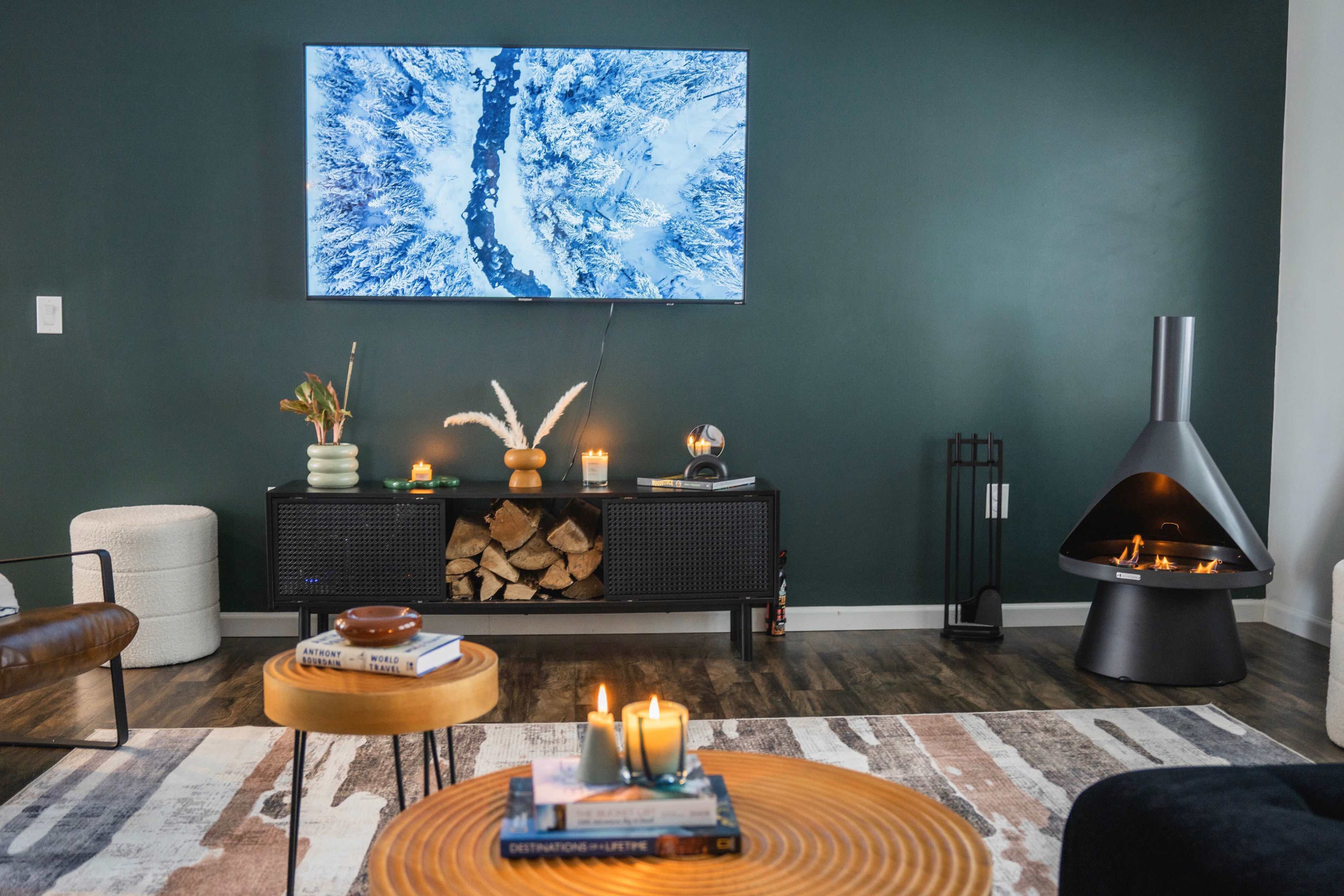Mid-Century Modern Mountain Retreat Image in Neversink, Parksville, NY