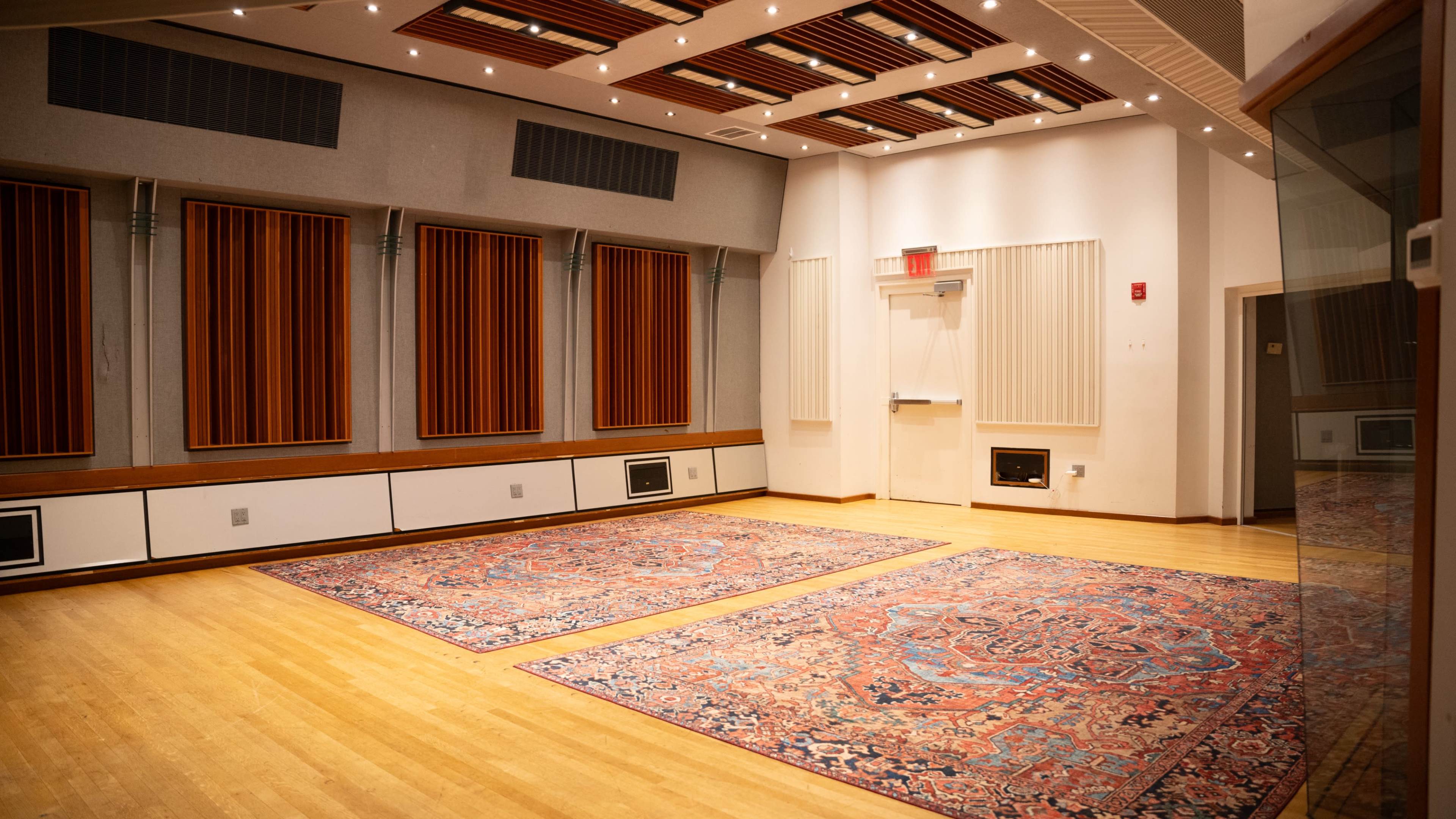 Iconic Spacious Studio - Music | Video | Film Image in Midtown Manhattan, New York, NY