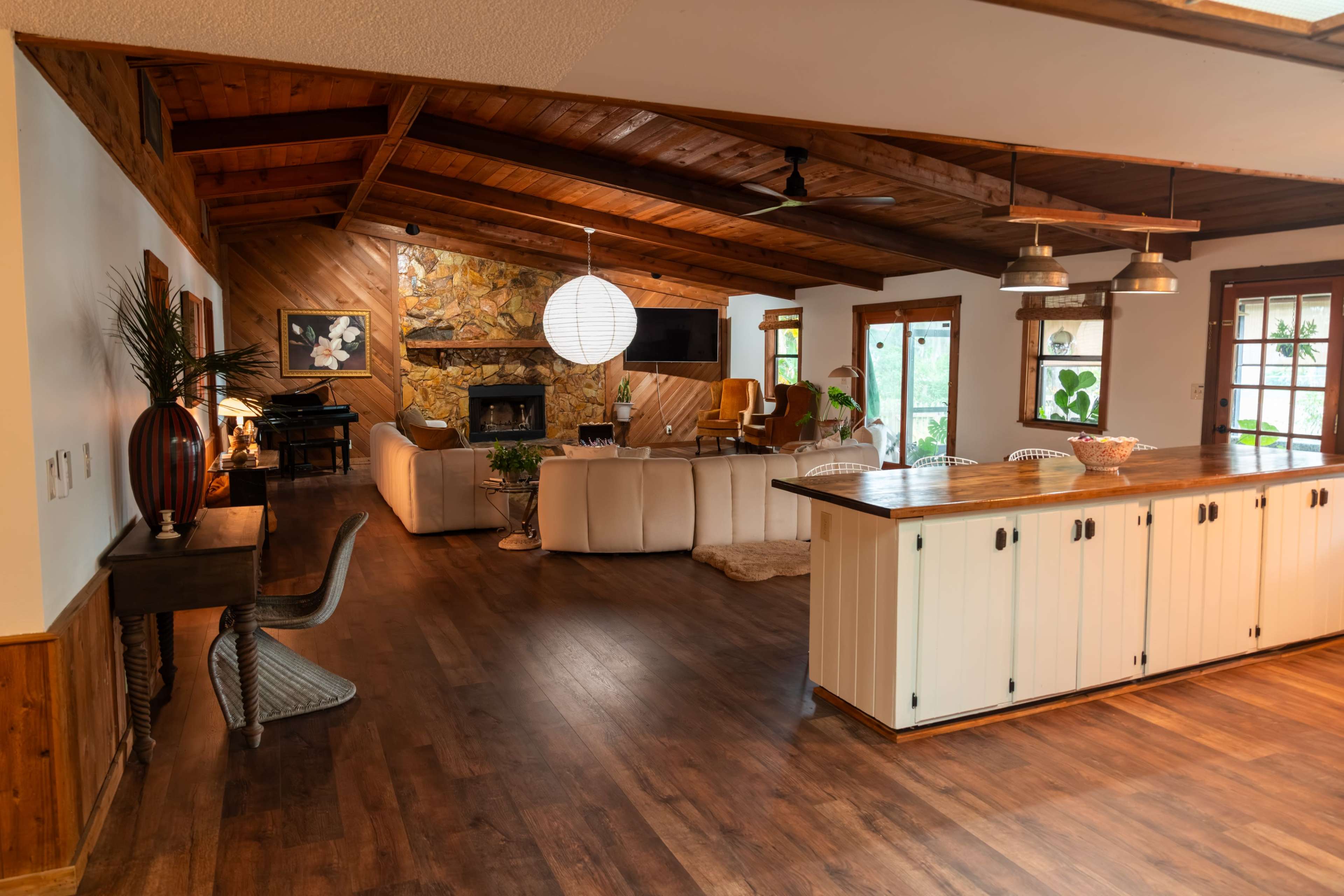 Lake Chalet - Old Florida Cabin Chic Image in Land O' Lakes, Land O Lakes, FL