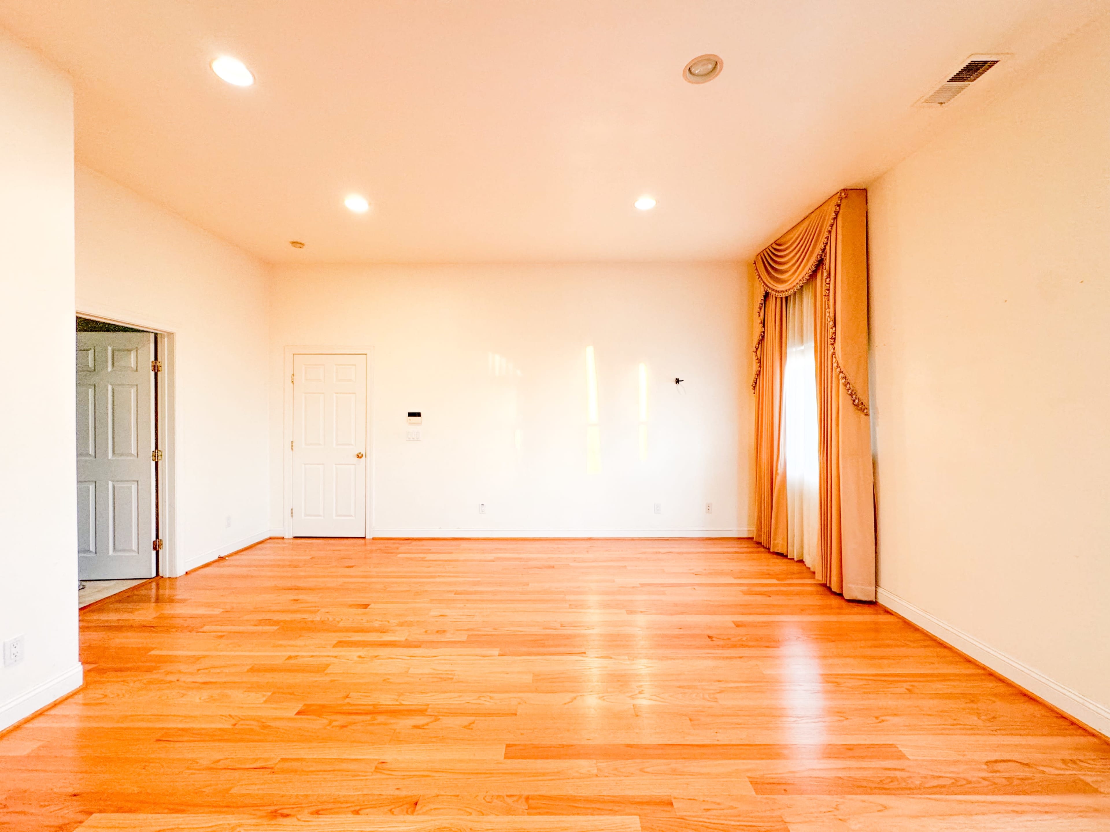 Studio, Large Master Room, City View Image in Berryessa, SAN JOSE, CA