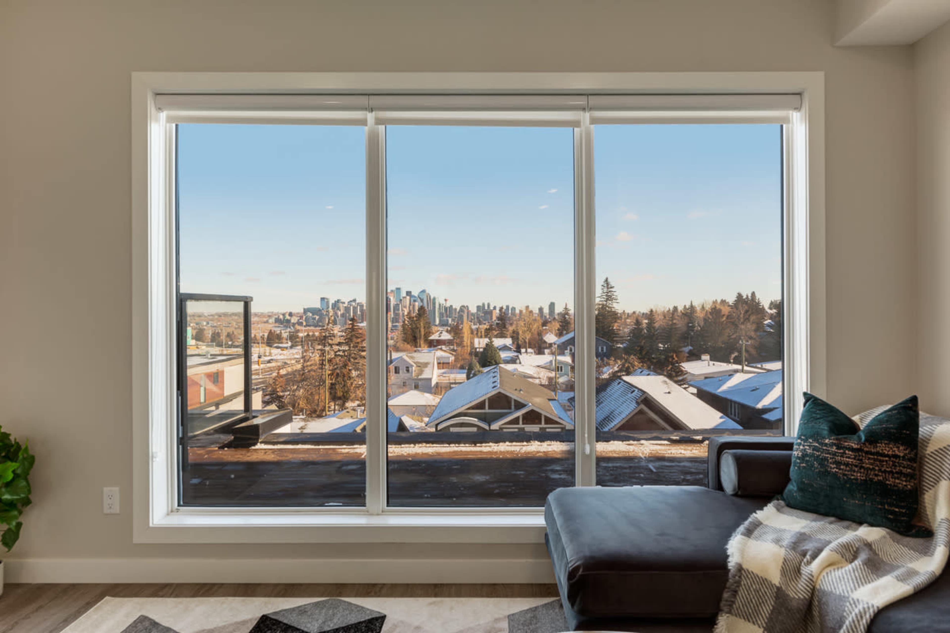 Penthouse Apartment with Skyline Views Image in Southwest Calgary, Calgary, AB