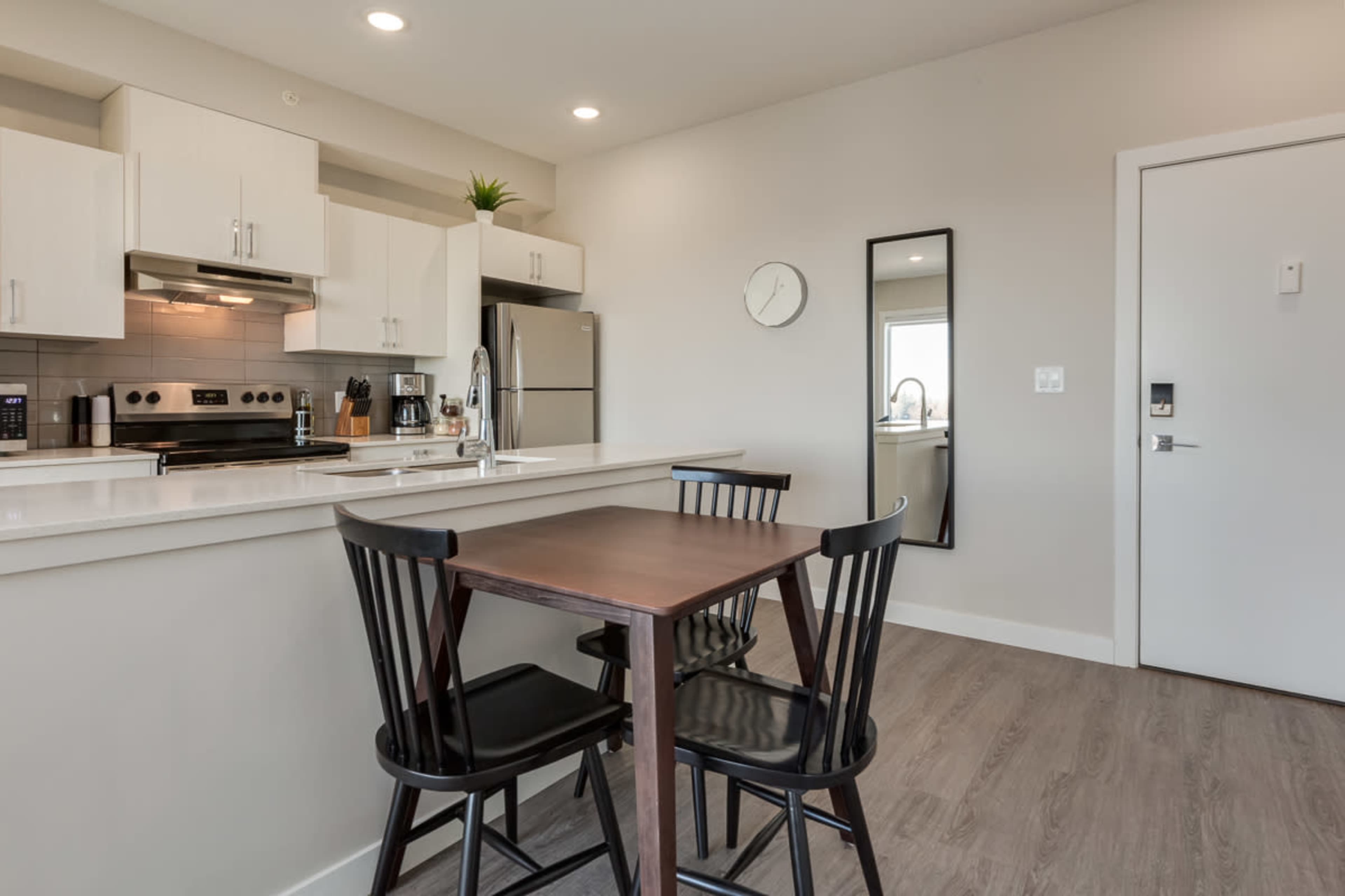 Penthouse Apartment with Skyline Views Image in Southwest Calgary, Calgary, AB