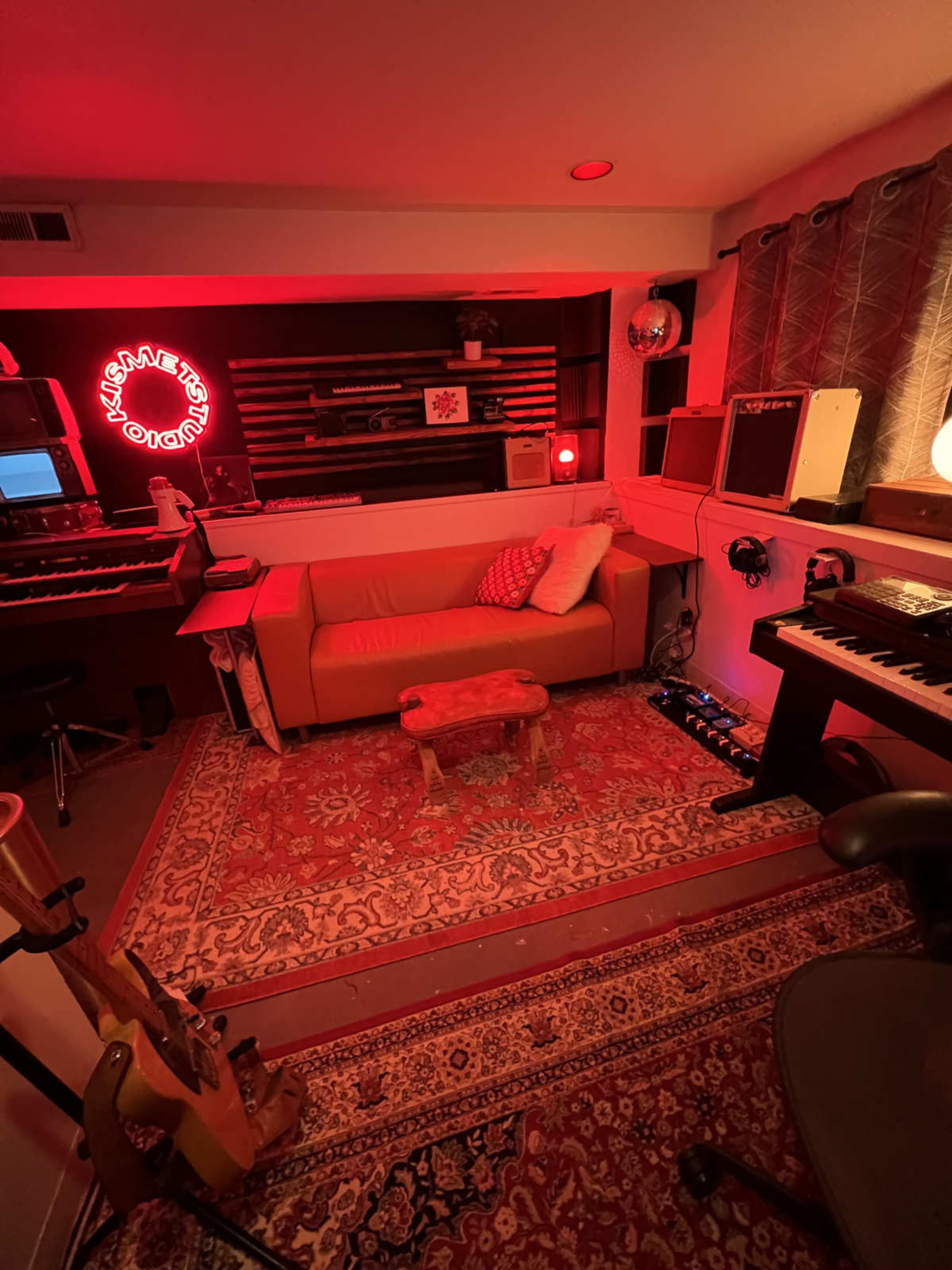 Creative Recording Studio, Ideal for Music, Podcasts, & Beyond! Image in Lower West Side, Chicago, IL