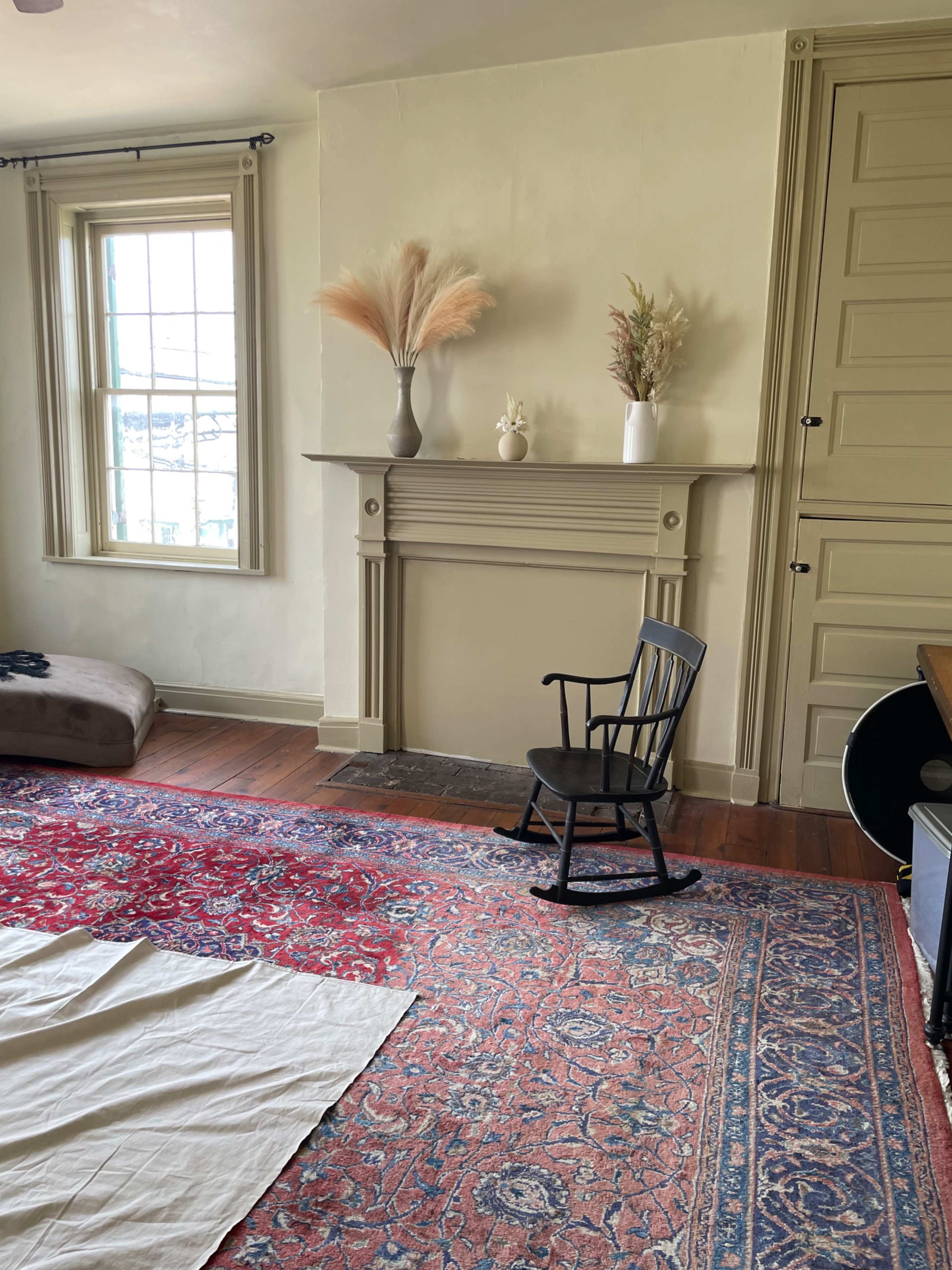 Charming Natural Light Boudoir and Lifestyle Studio with Hardwood Floors Image in Middletown, Middletown, MD