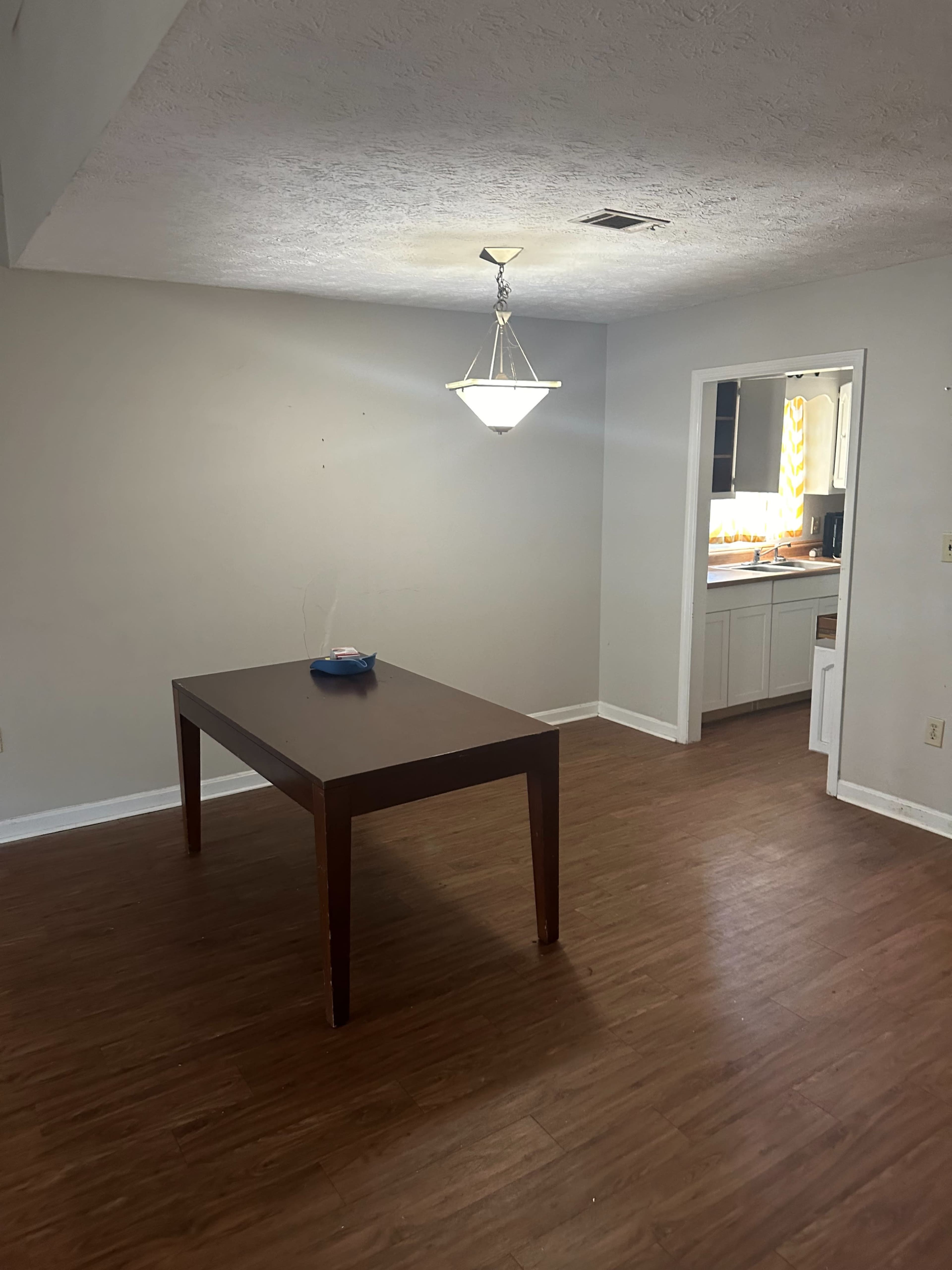 Lakeside Retreat with Flexible Use - Perfect for Small Gatherings & Creative Projects Image in Warner Robins, Warner Robins, GA