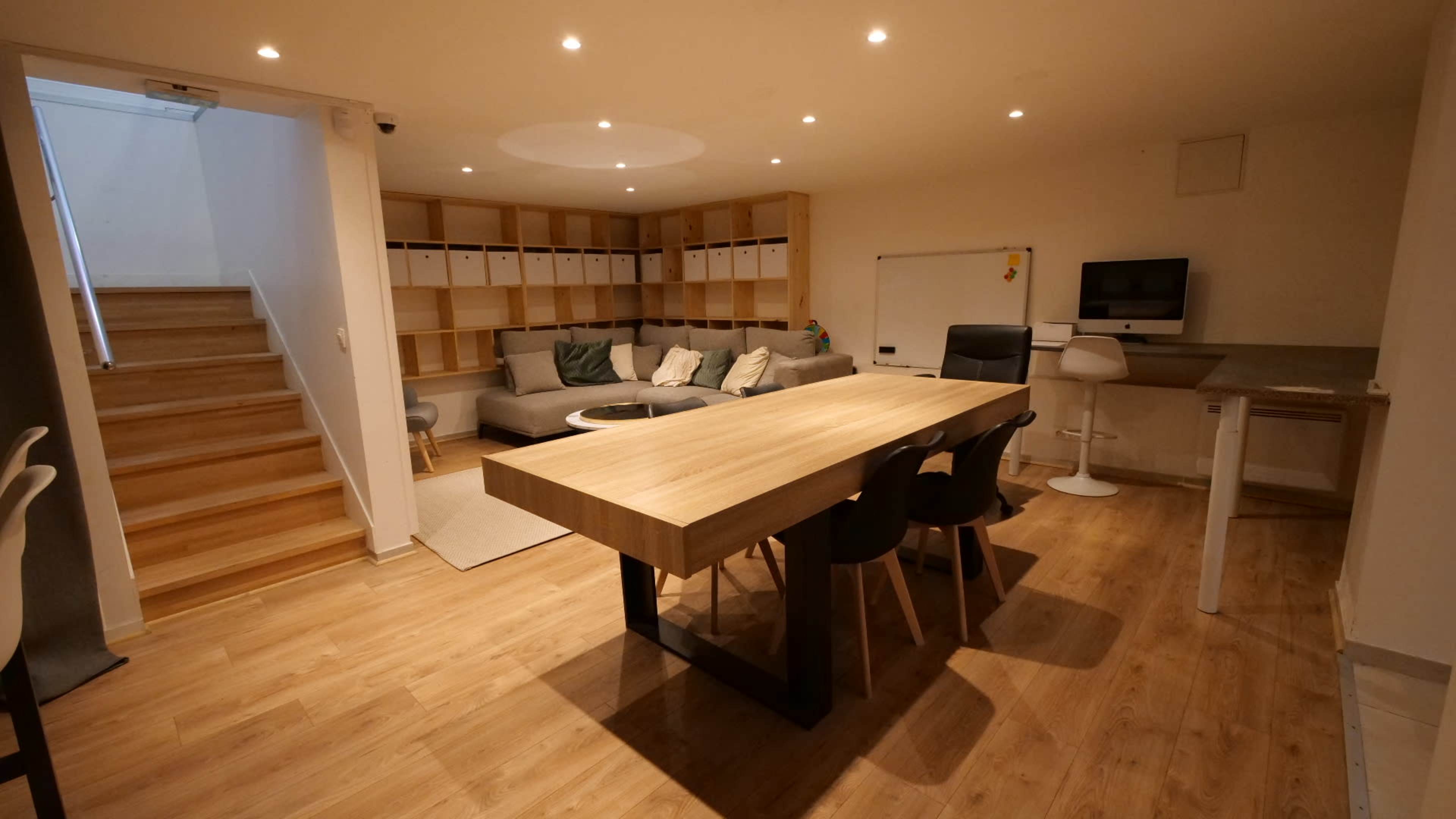 Arc Studio - Fond vert tout équipé - Paris proche Arc de Triomphe et Avenue Foch Image in Porte Dauphine, Paris