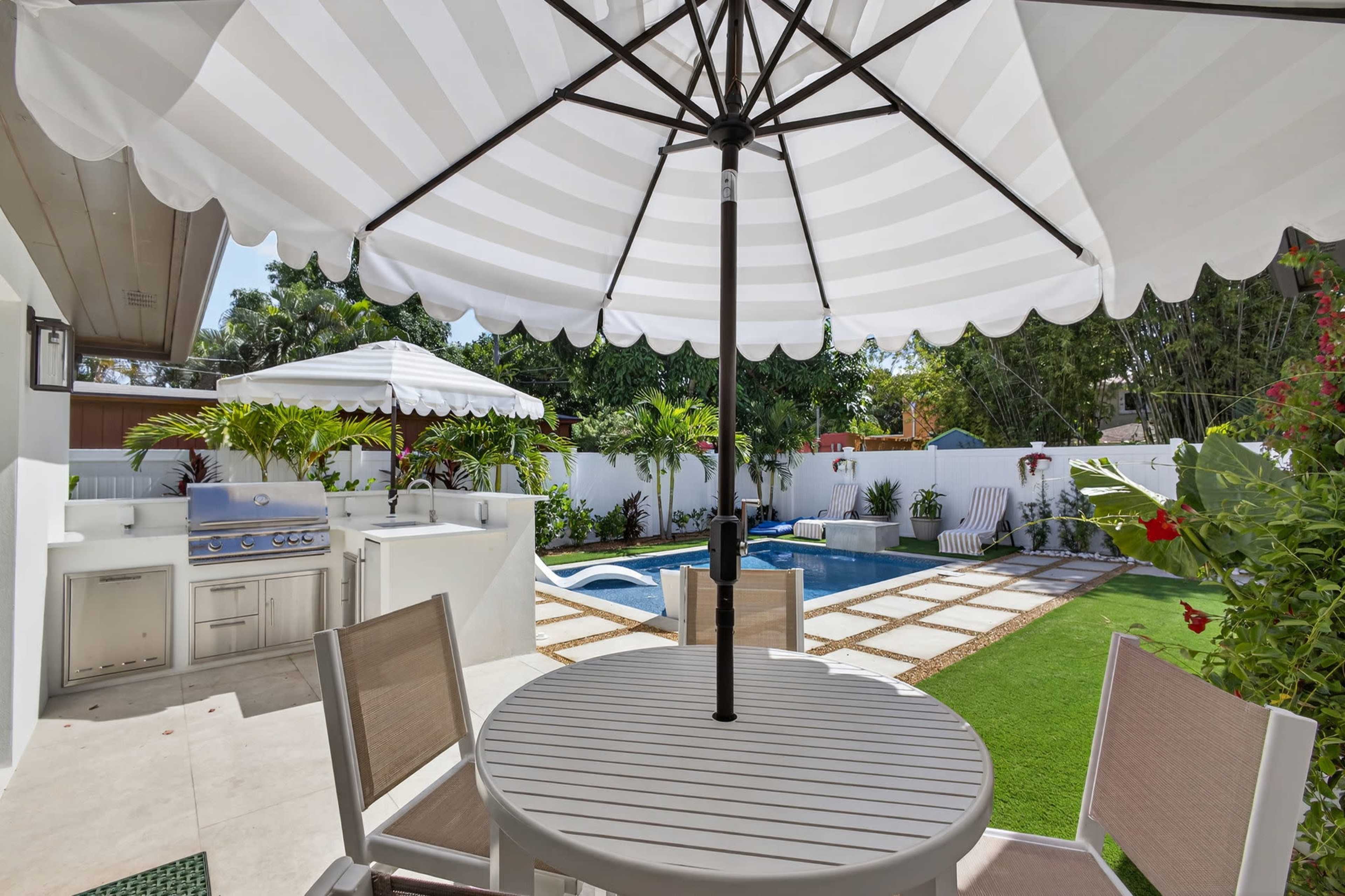 Luxe West Palm Oasis — Poolside Event & Shoot-Ready Home Image in Old Northwood Historic District, west palm beach, FL