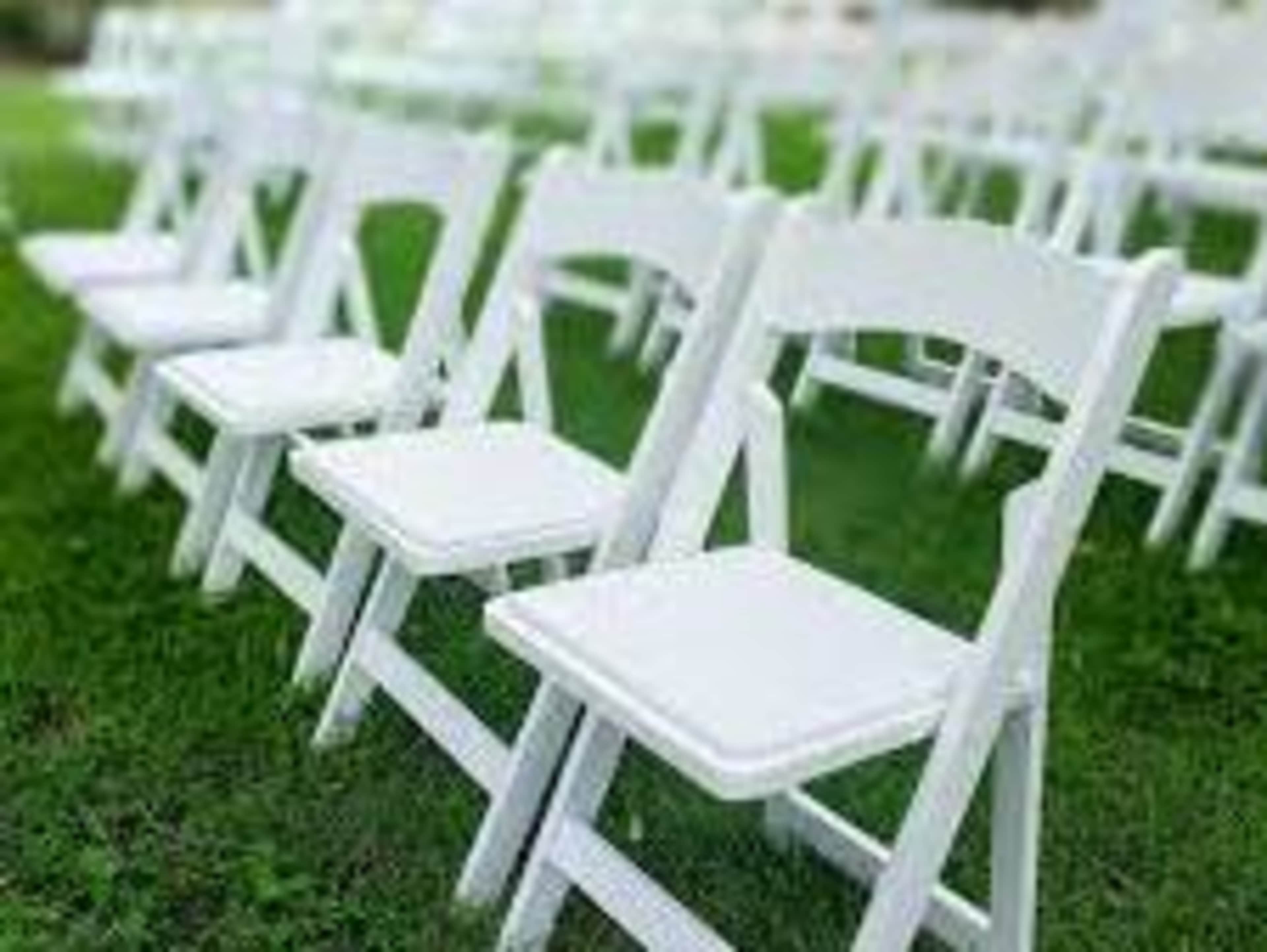 25 Garden Chairs 