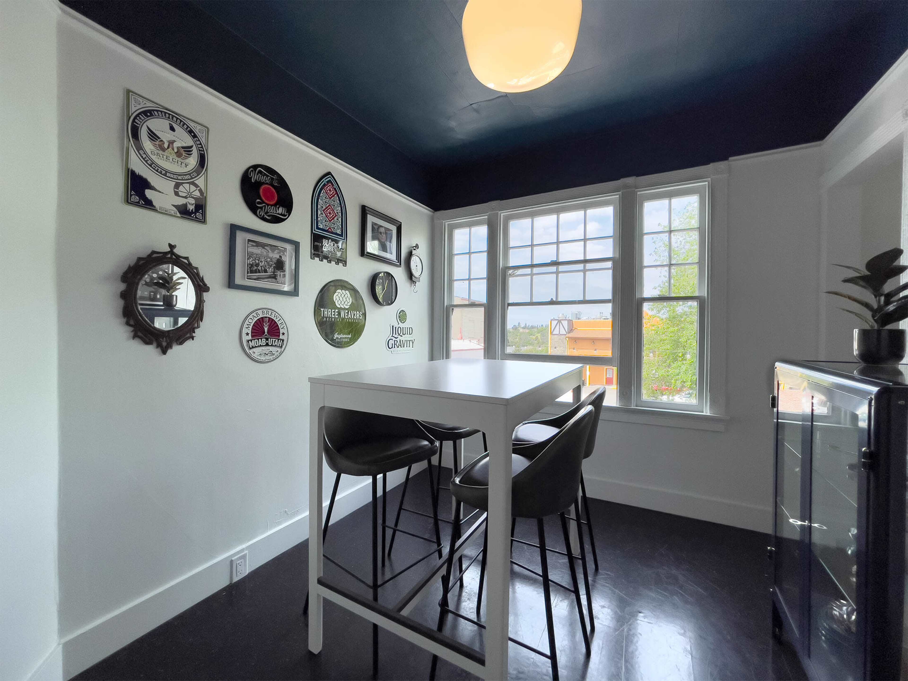 Stylish meeting and entertaining venue with touchscreen videoconferencing in the heart of historic Folsom. Image in Folsom, Folsom, CA