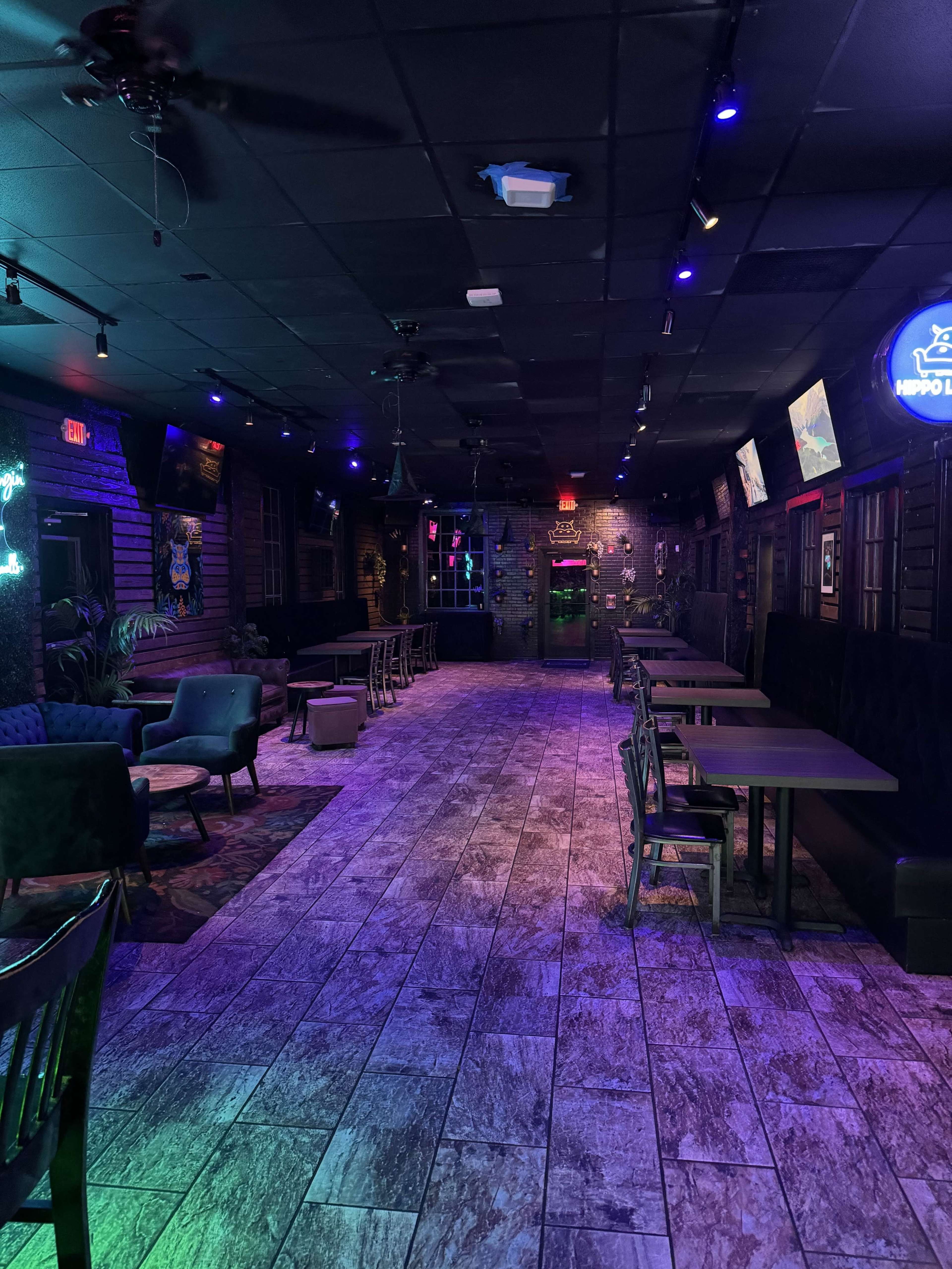 Urban lounge and bar Image in Marlen Terrace, pasadena, TX
