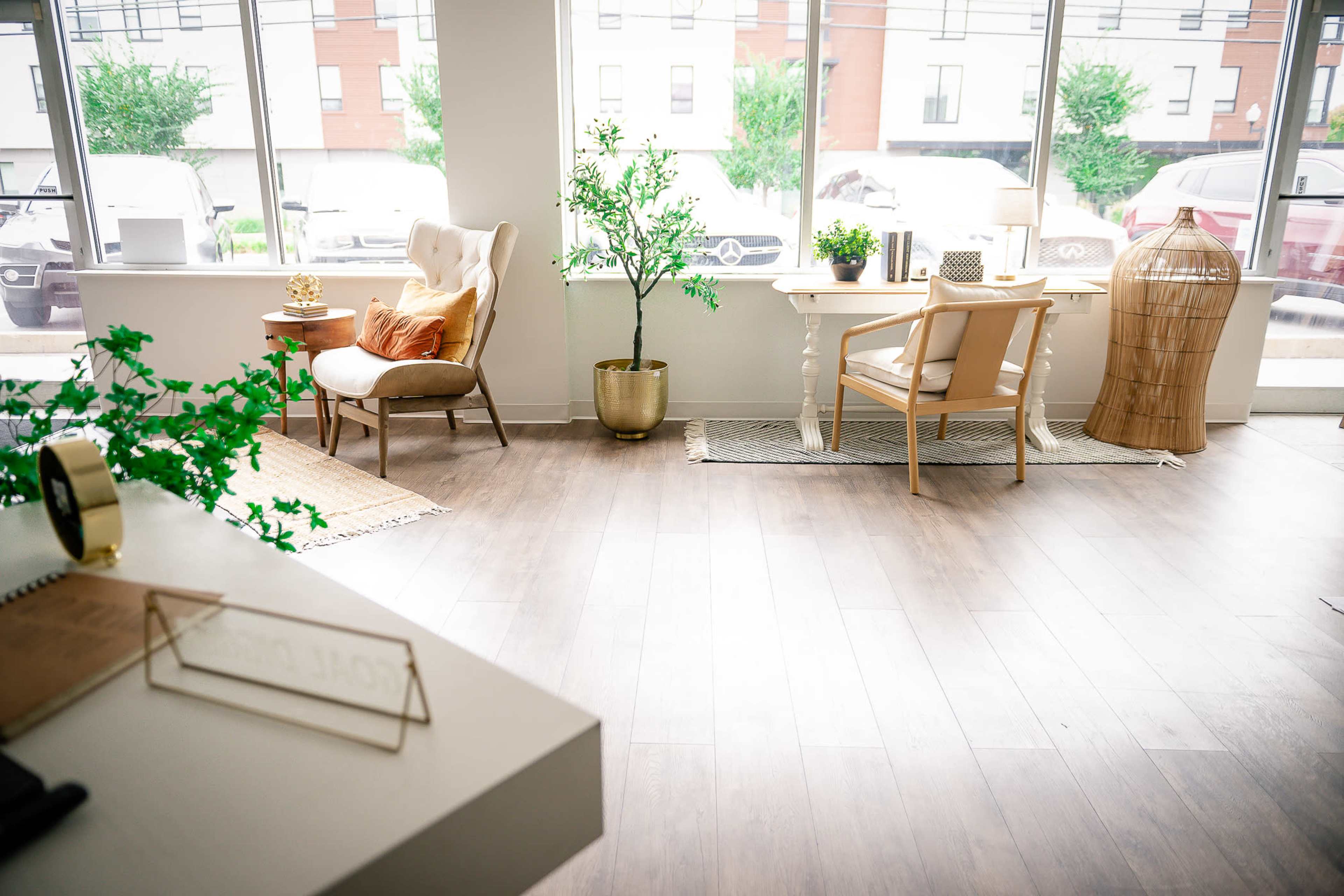 Spacious Bright Photo studio rental with natural light and off camera flash Image in West Hartford, West Hartford, CT